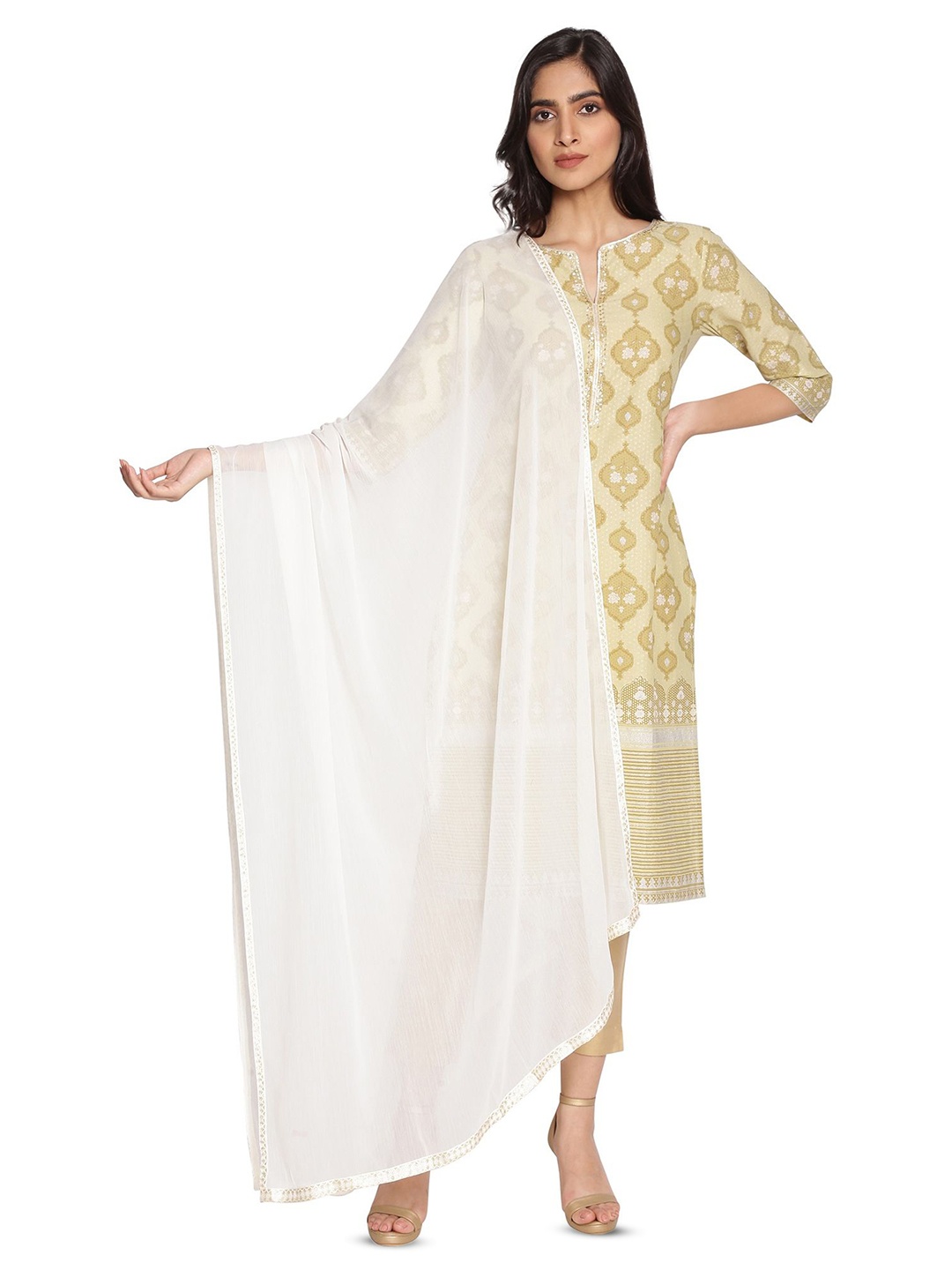 

W Taping Border Dupatta, White