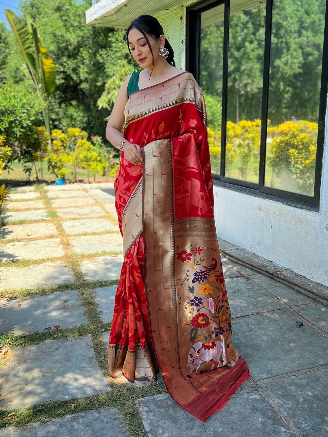 

LeeliPeeri Designer Woven Design Zari Paithani Saree, Red