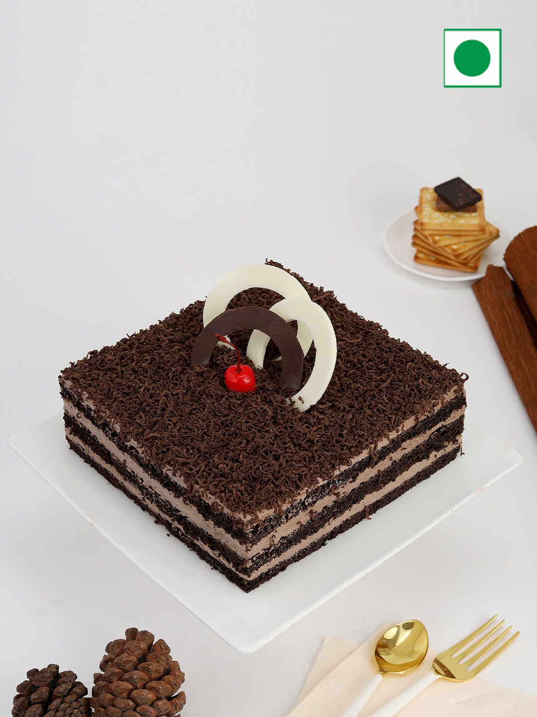 

IGP Chocolate Cream Eggless Square Cake - 600 Gm, Brown