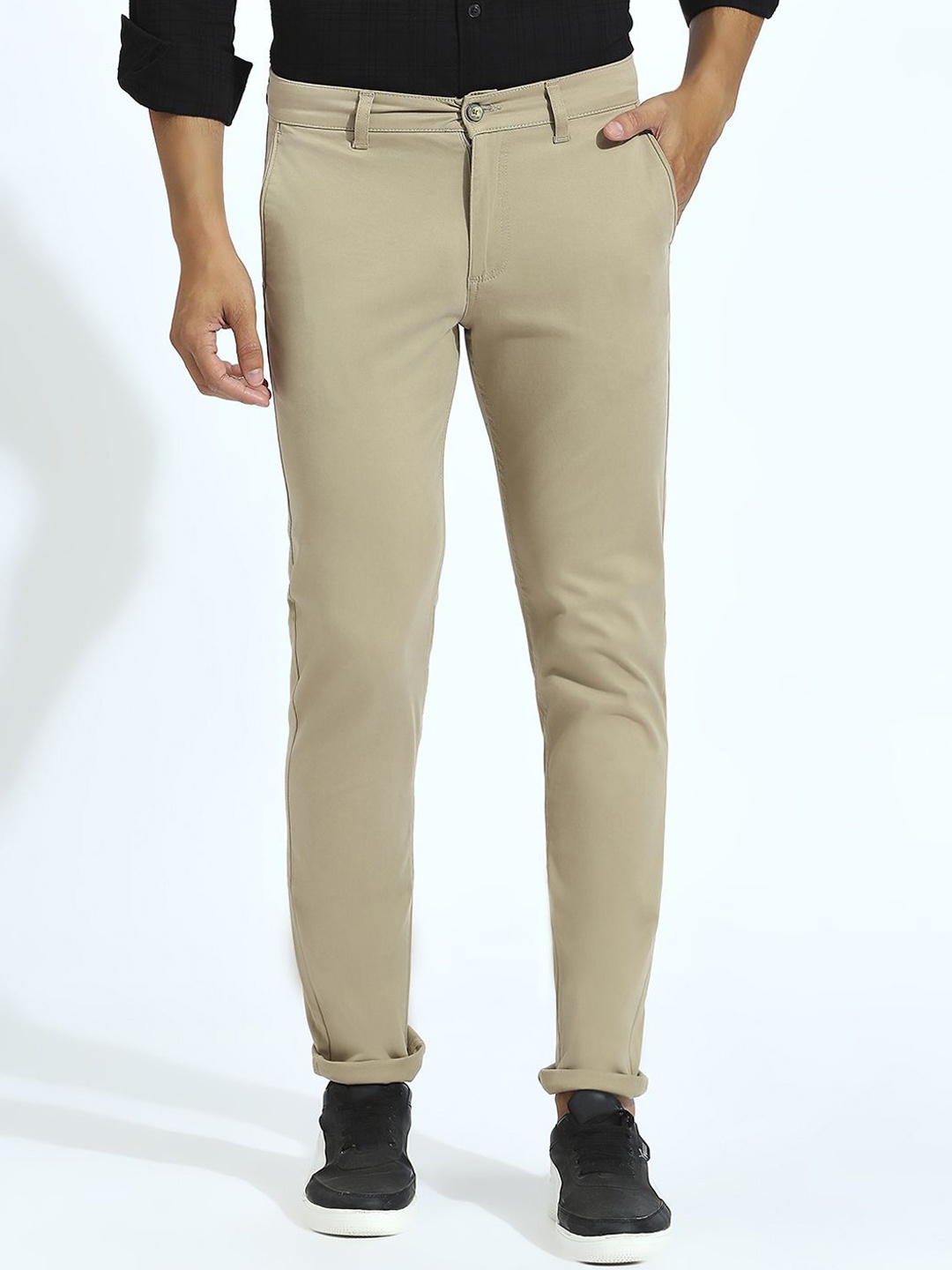 

Klub Fox Men Slim Fit Mid Rise Regular Trousers, Black