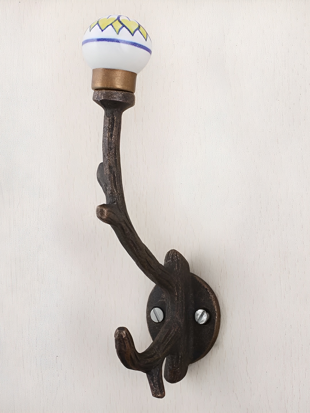 

Indianshelf Brown & White 4 pieces Metal Wall Hooks