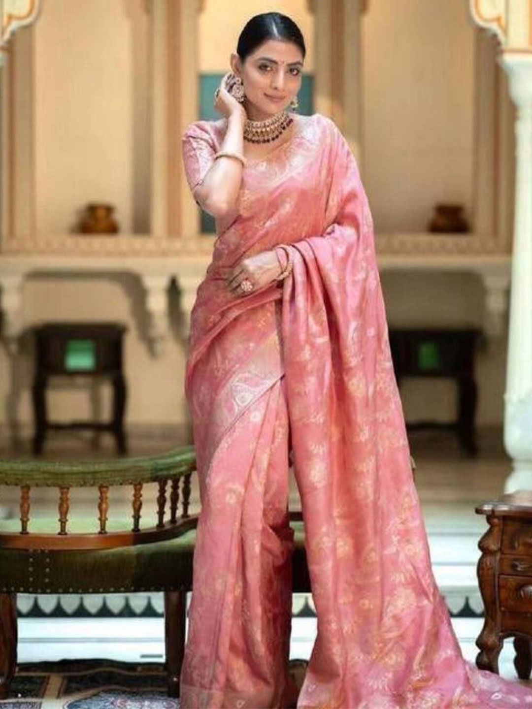 

Sitanjali Floral Woven Design Zari Chanderi Saree, Peach