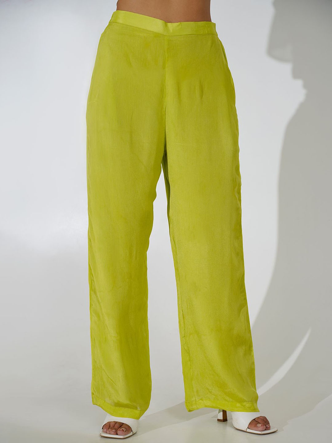 

indy Raaga Women Smart Straight Fit Easy Wash Trousers, Green