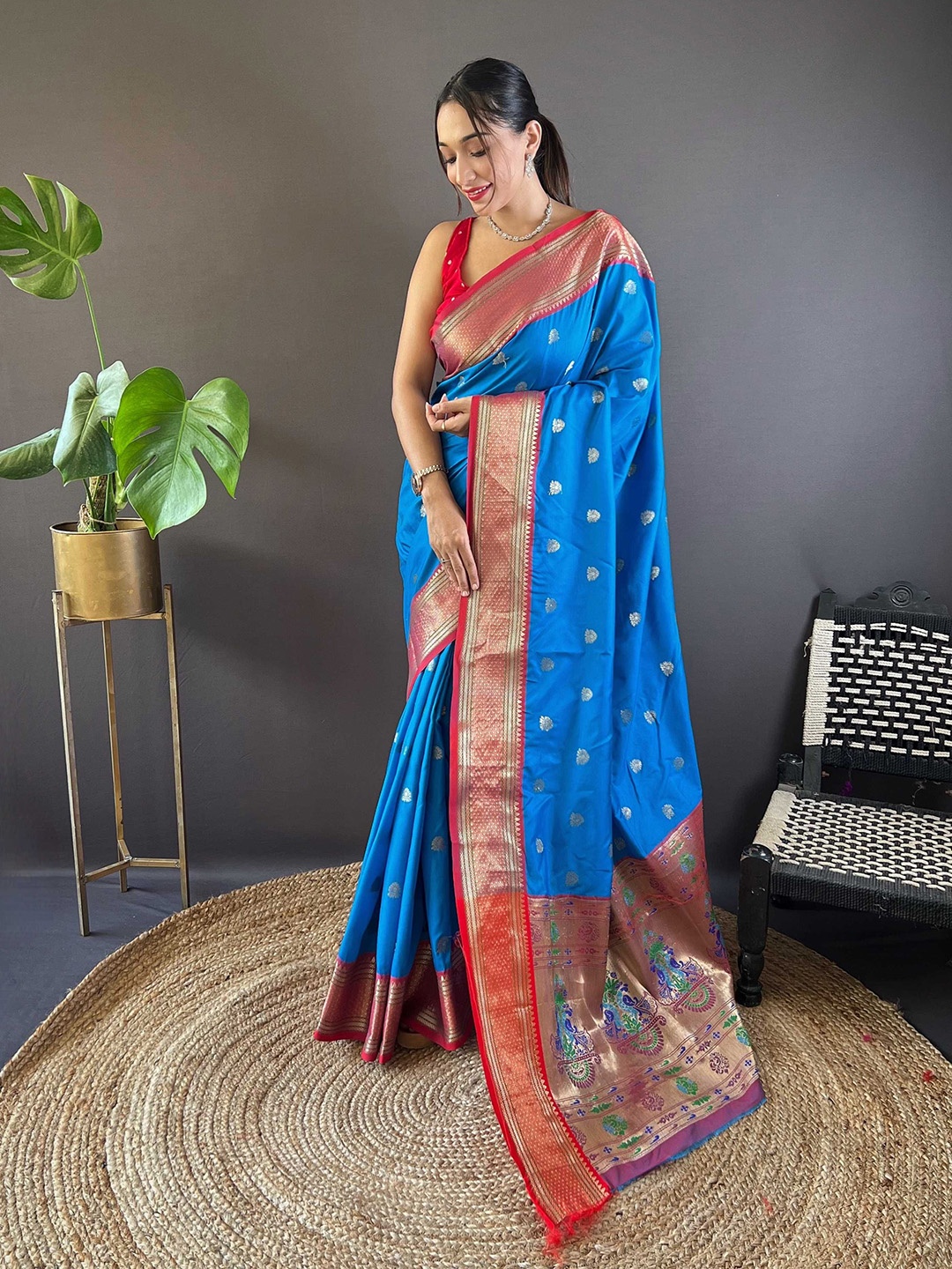 

Mitera Woven Design Zari Paithani Saree, Blue