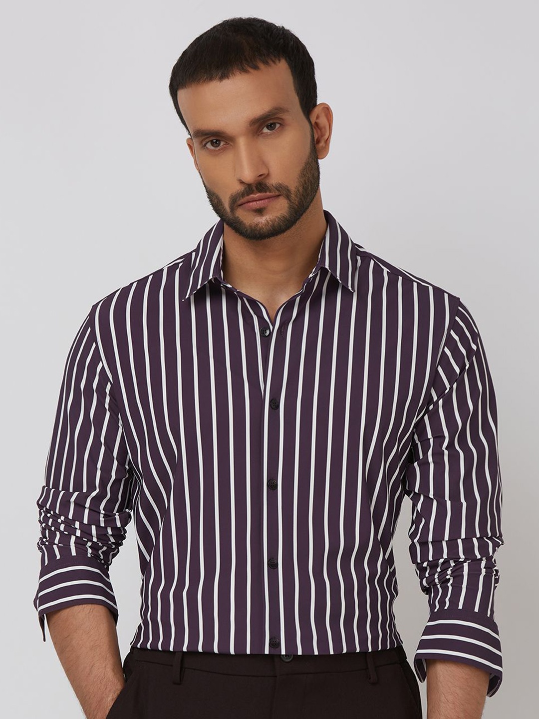 

Mufti Men Spread Collar Slim Fit Casual Shirt, Purple