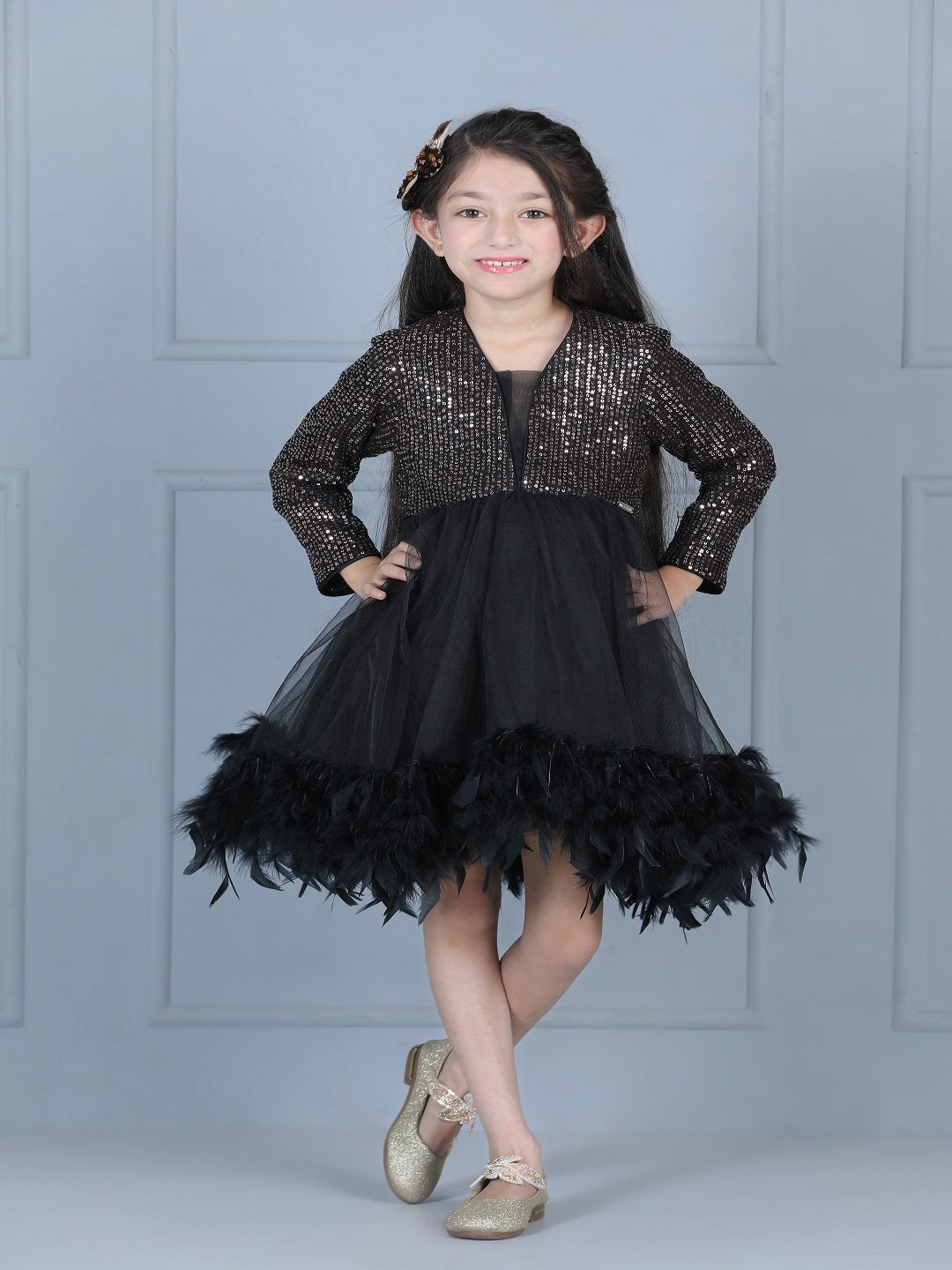 

THE LITTLE CELEBS Girls Embellished Net Fit and Flare Dress, Black