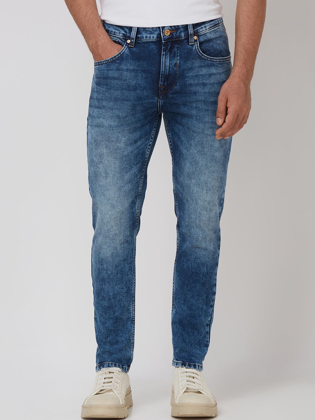 

Mufti Men Tapered Fit Heavy Fade Stretchable Jeans, Blue