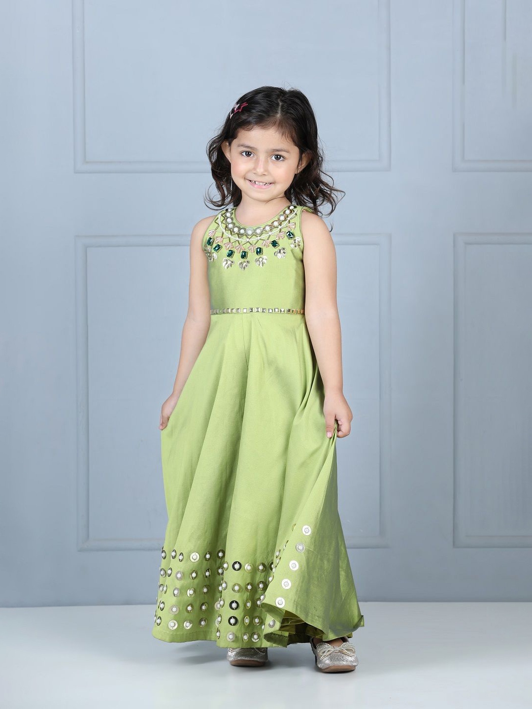 

THE LITTLE CELEBS Girls Printed Embellished Basic Jumpsuit, Green