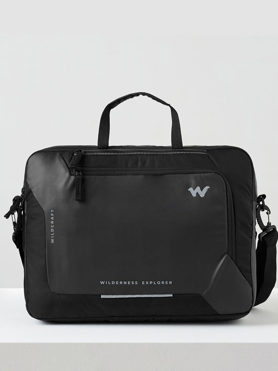 

Wildcraft Unisex Messenger Bag, Black