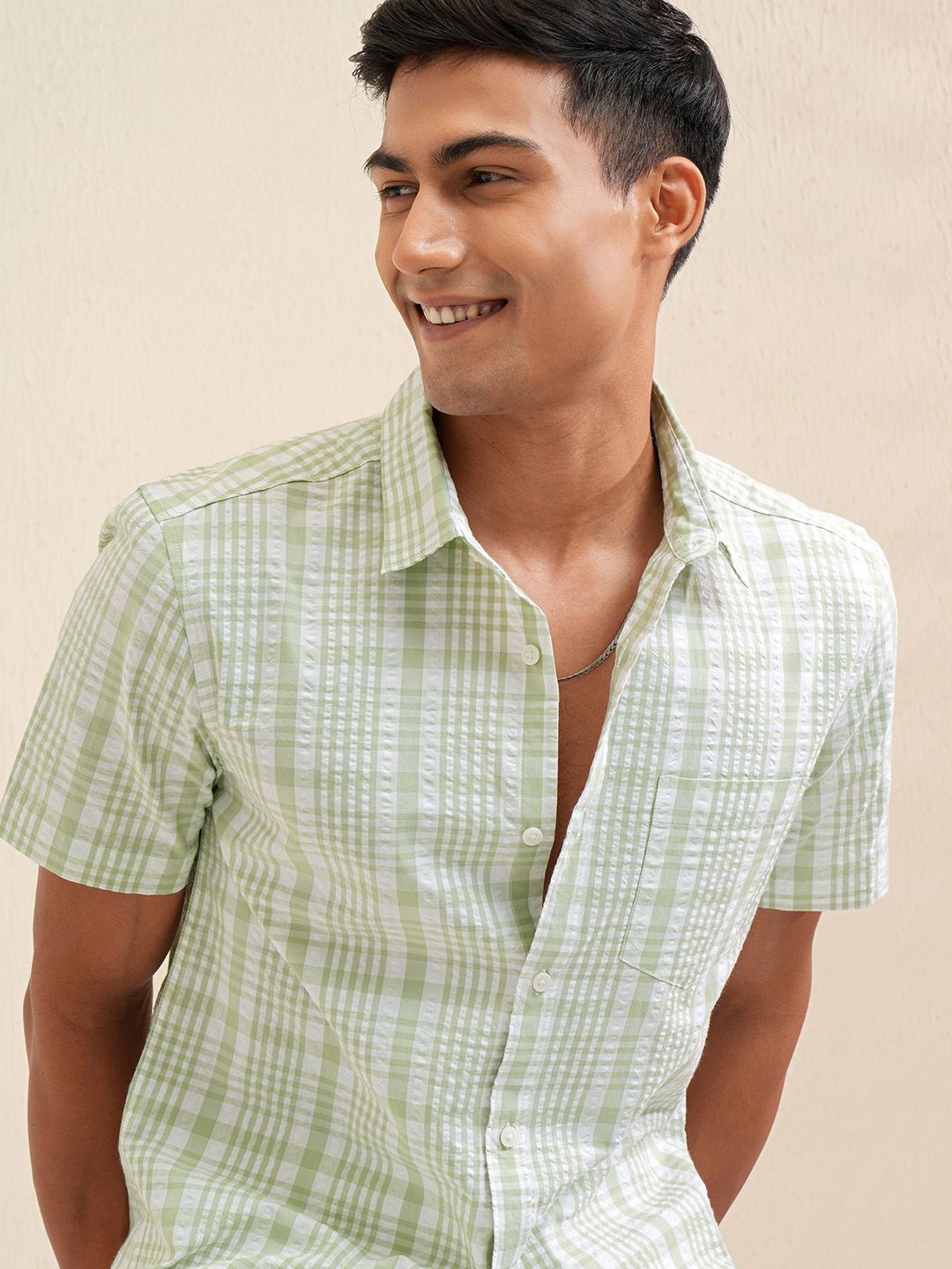 

LOCOMOTIVE Premium Men Seersucker Checked Sports Casual Shirt, Olive