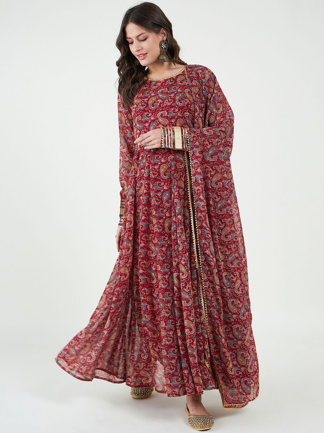 

Bitterlime Ethnic Motifs Printed Gotta Patti Georgette Anarkali Kurta, Red