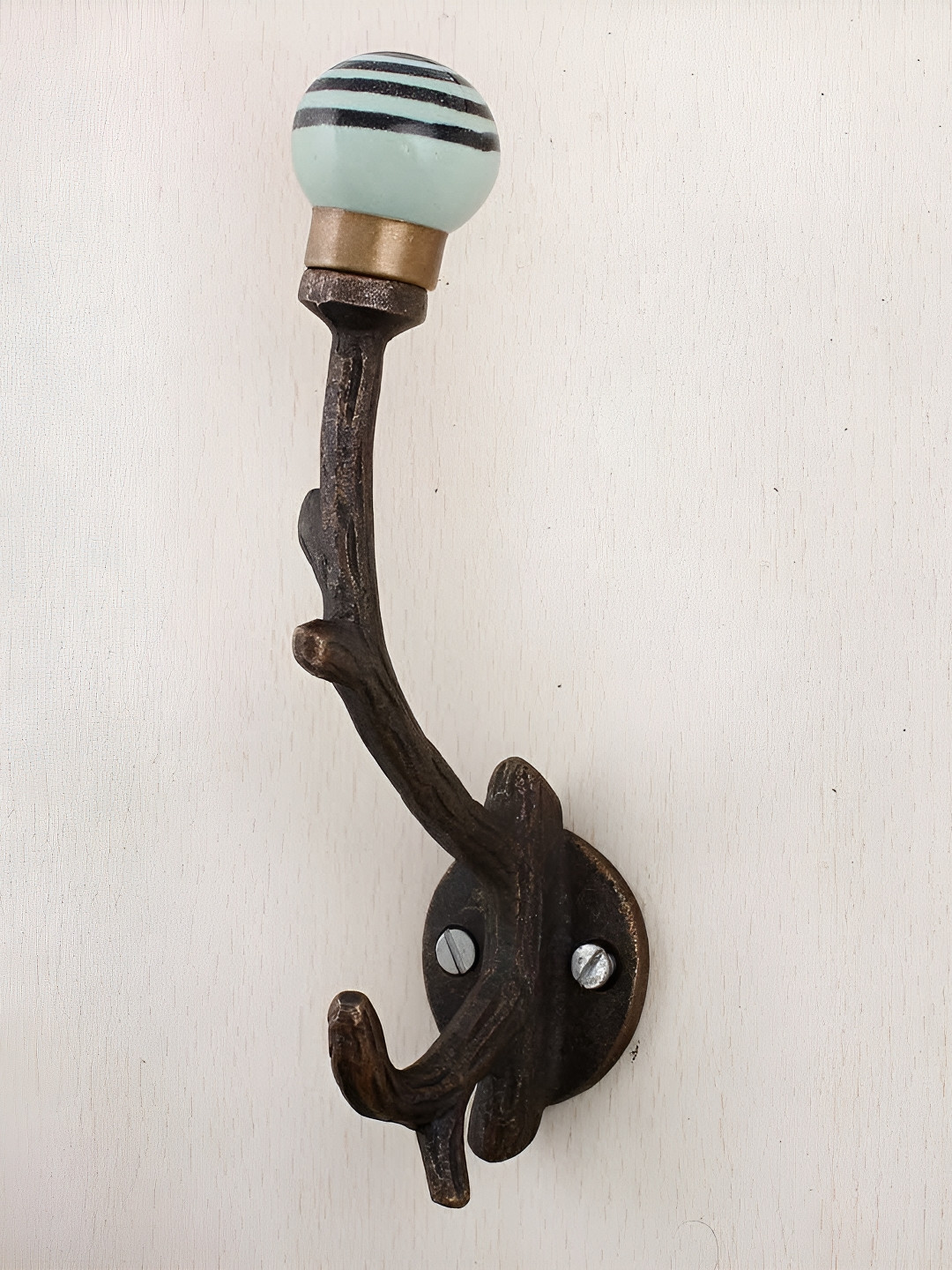 

Indianshelf Green & Brown 4 Pieces Hooks & Holders