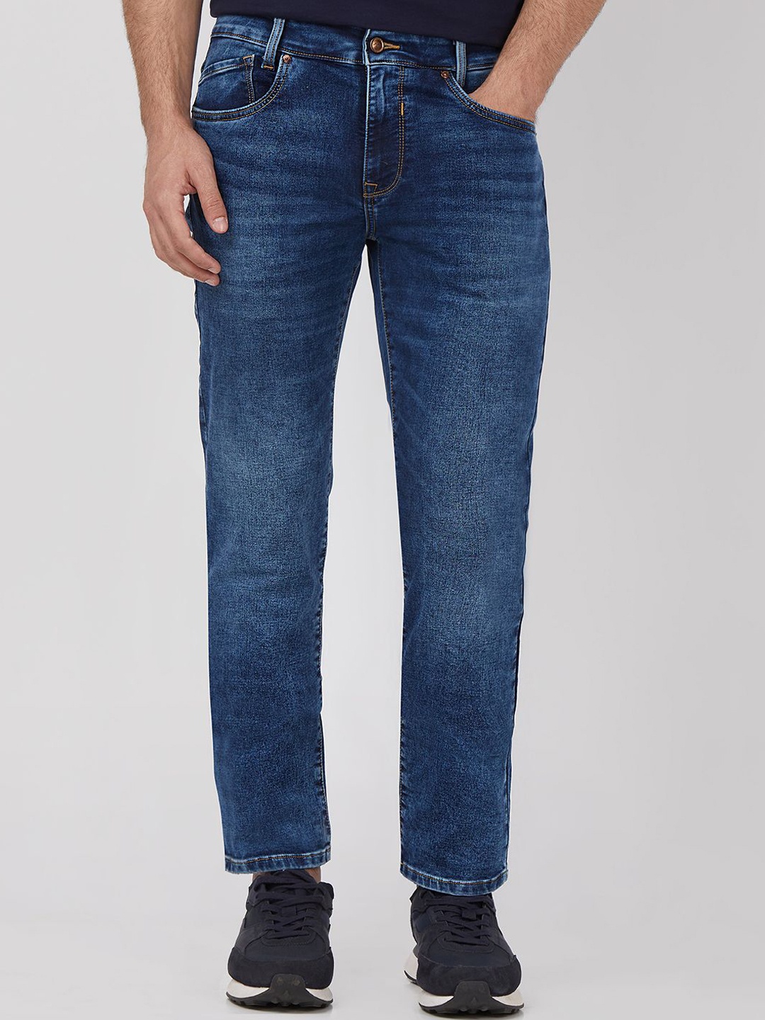 

Mufti Men Straight Fit Heavy Fade Stretchable Jeans, Navy blue