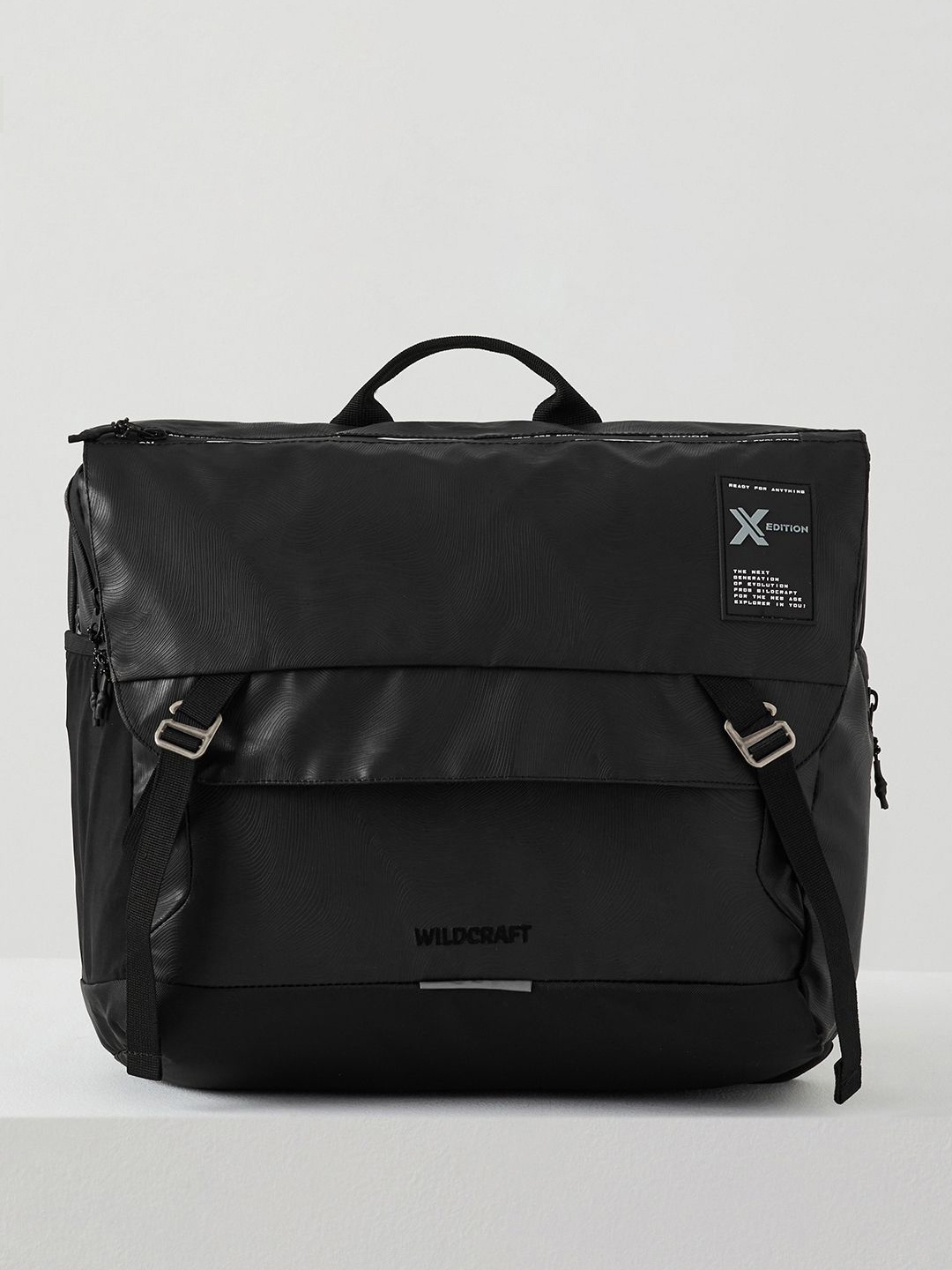 

Wildcraft Unisex Textured Messenger Bag, Black