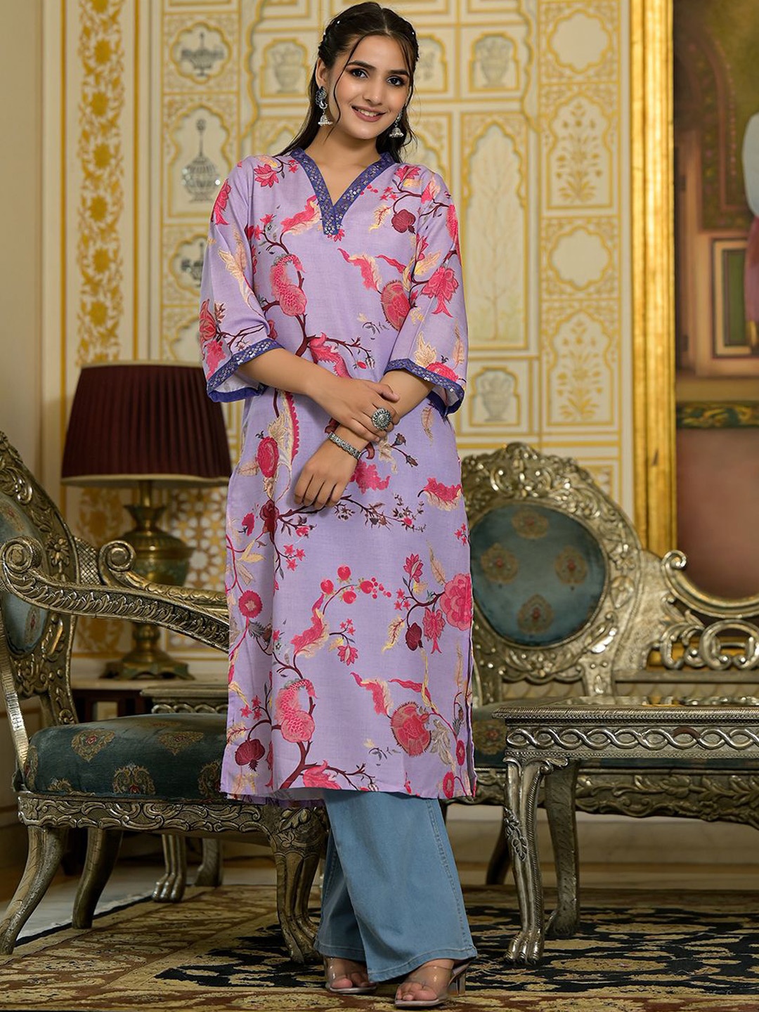 

Varanga Floral Printed Sequined Kurta, Lavender