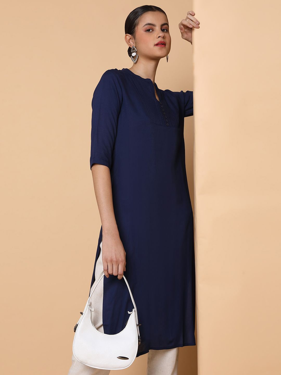 

SHOWOFF Mandarin Collar Cotton Straight Kurta, Navy blue