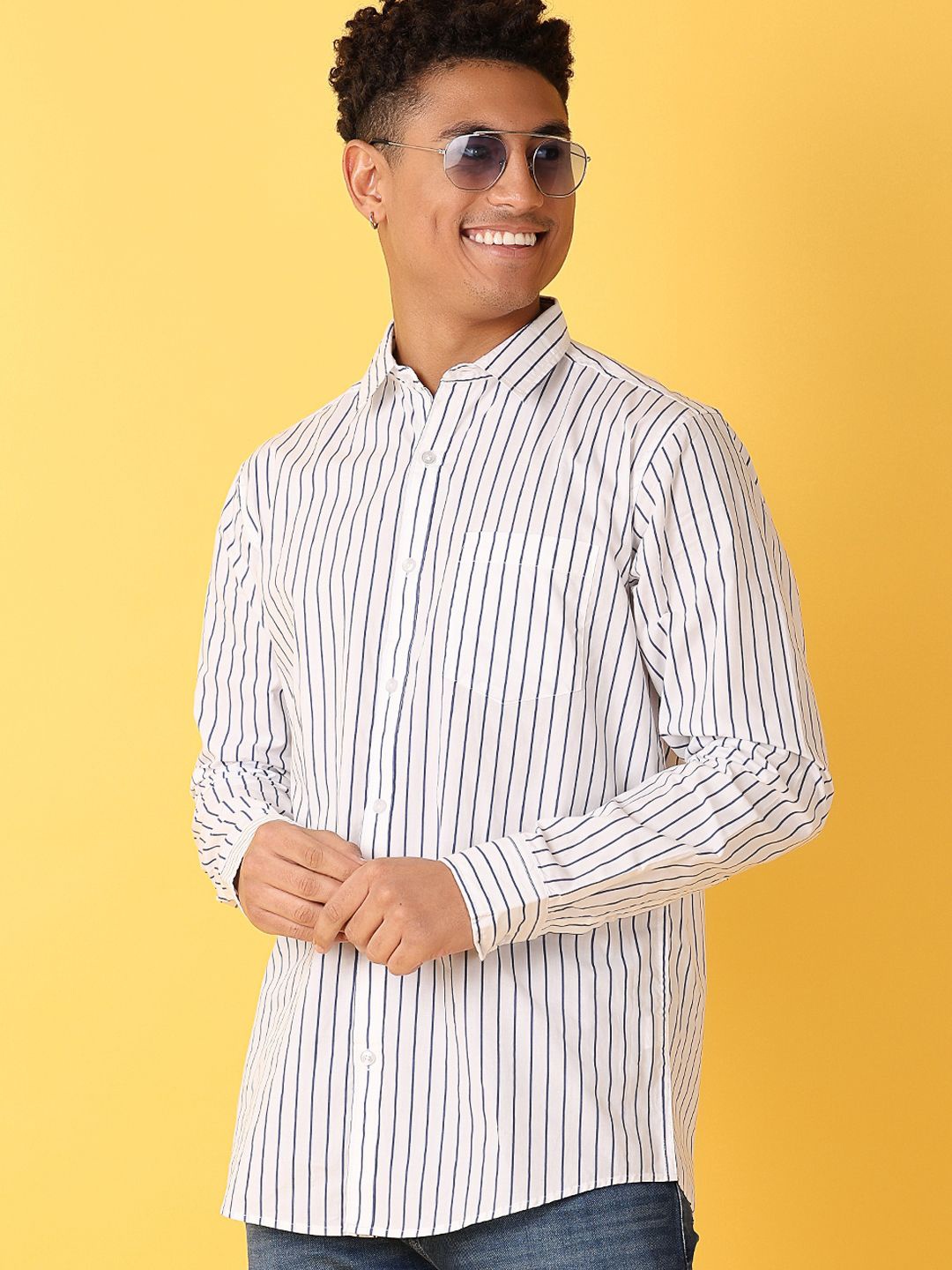 

Allen Solly Men Spread Collar Pinstripes Striped Cotton Slim Fit Casual Shirt, White