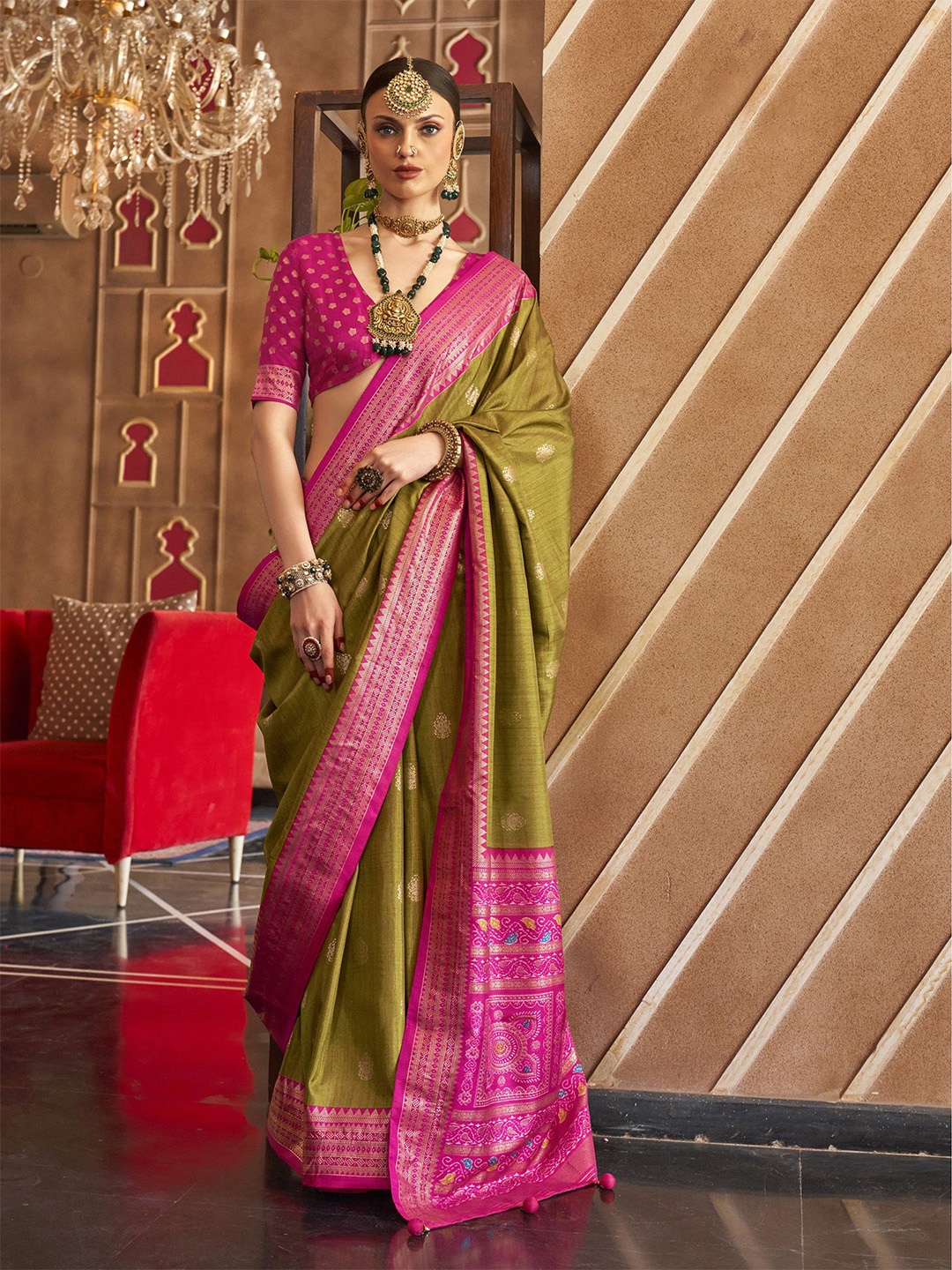 

elora Woven Design Zari Patola Saree, Olive