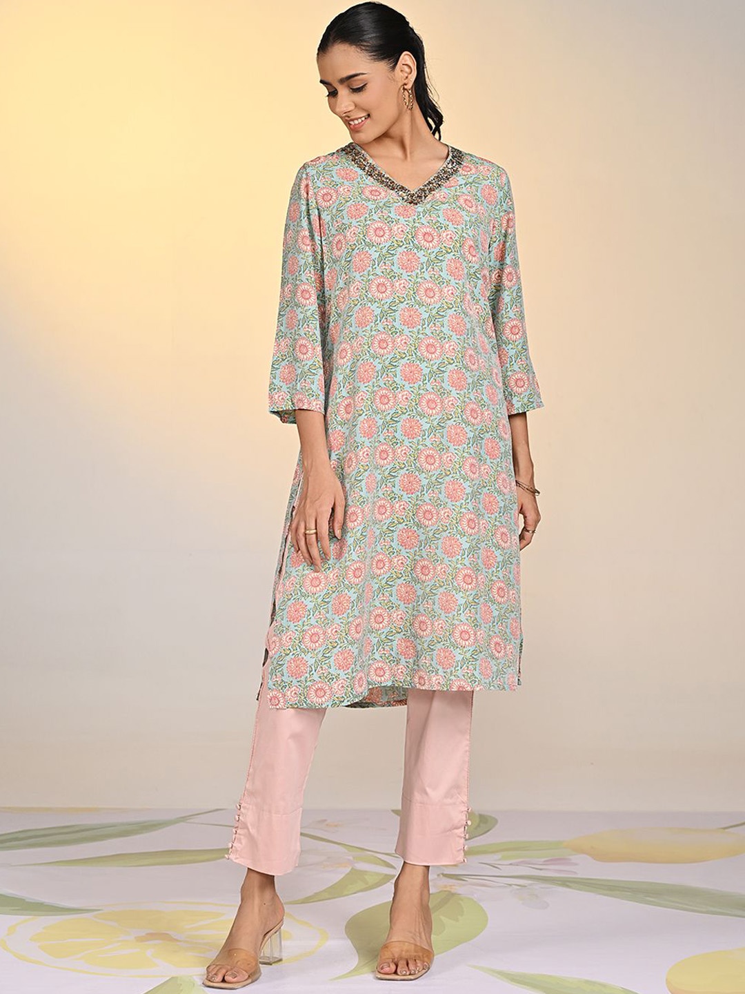 

Lakshita Floral Printed V Neck Sequinned Straight Kurta, Green