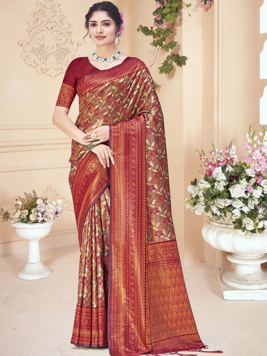 

SANGAM PRINTS Woven Design Zari Tussar Saree, Maroon