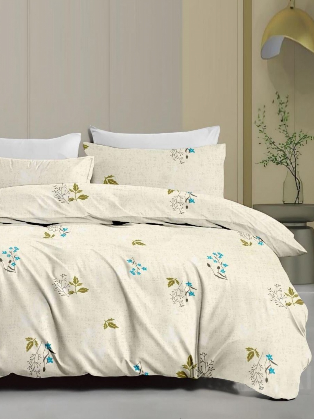 

Signature Cream-Coloured & Blue Floral 160 TC Queen Bedsheet with 2 Pillow Covers