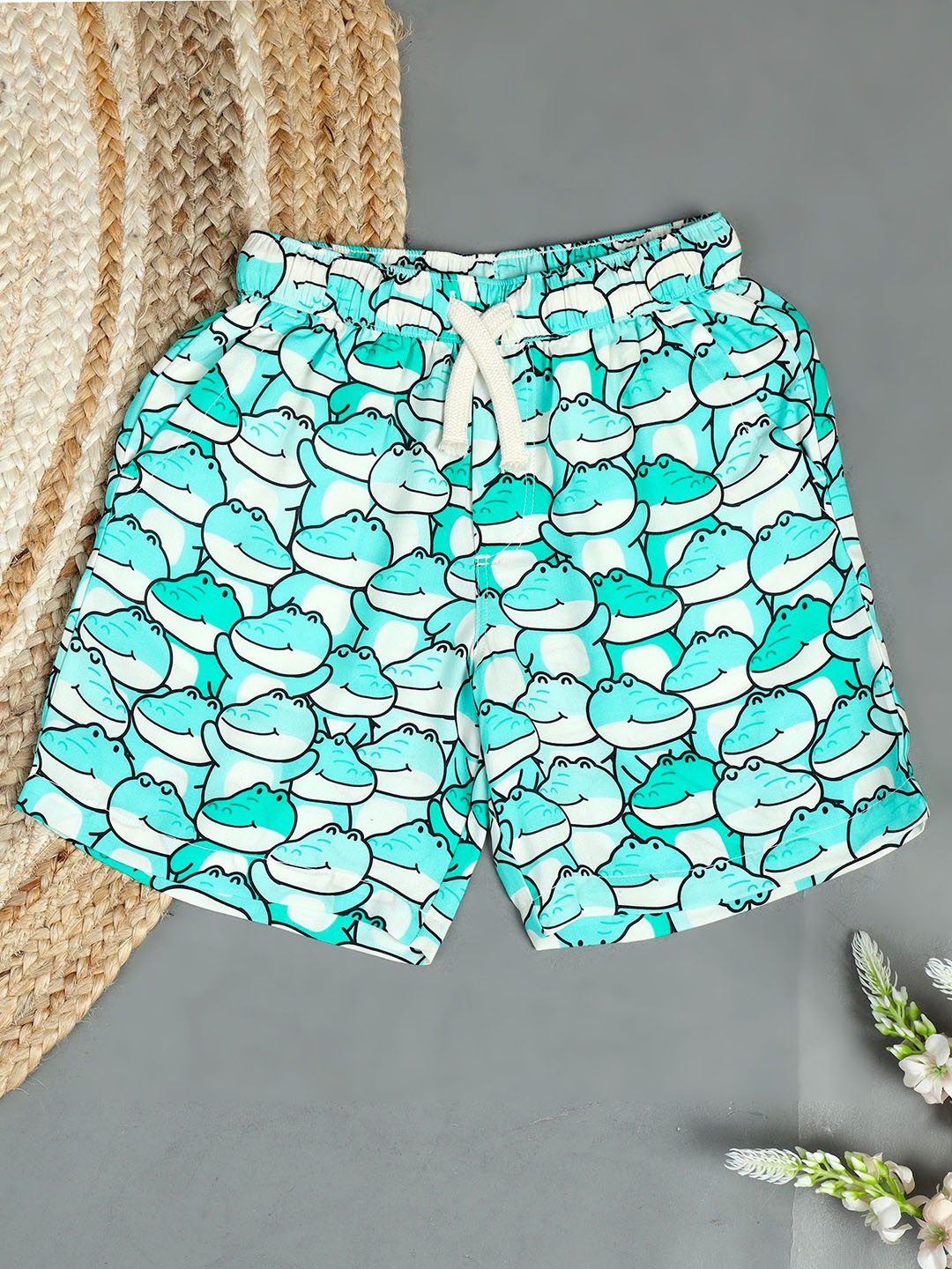 

The Lion and The Fish Boys Printed Shorts, Green