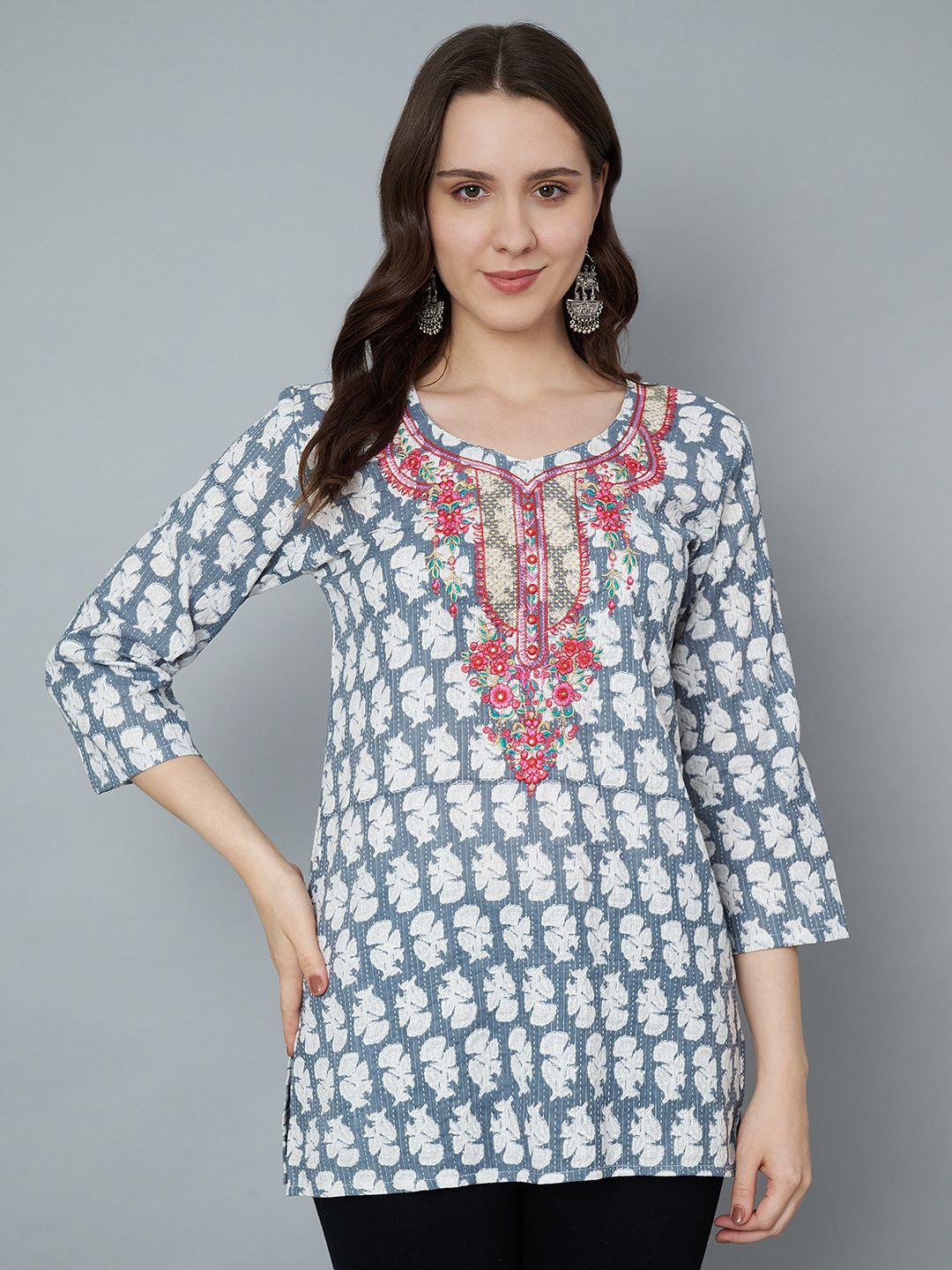 

Trend Level Floral Embroidered Thread Work Thread Work Kurti, Grey