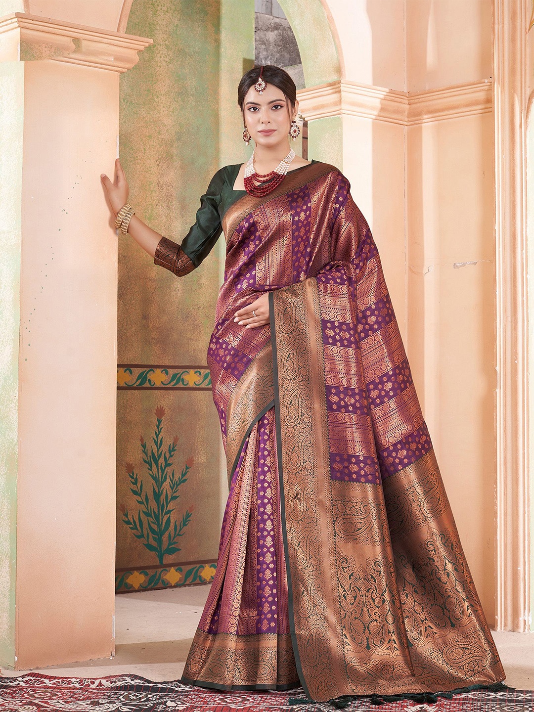 

Anouk Woven Design Kanjeevaram Saree, Burgundy