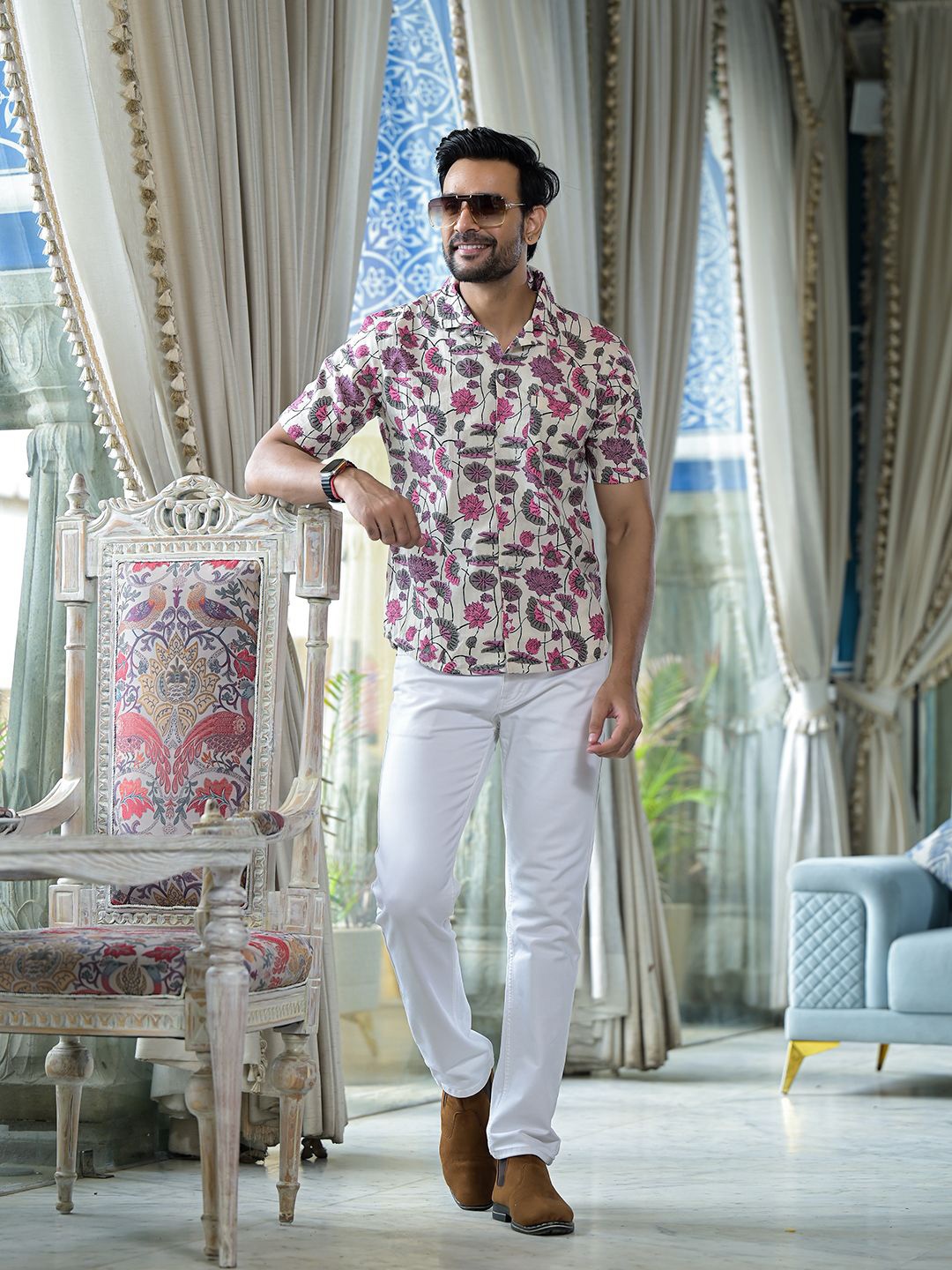 

AKS Men Spread Collar Floral Printed Cotton Casual Shirt, Off white