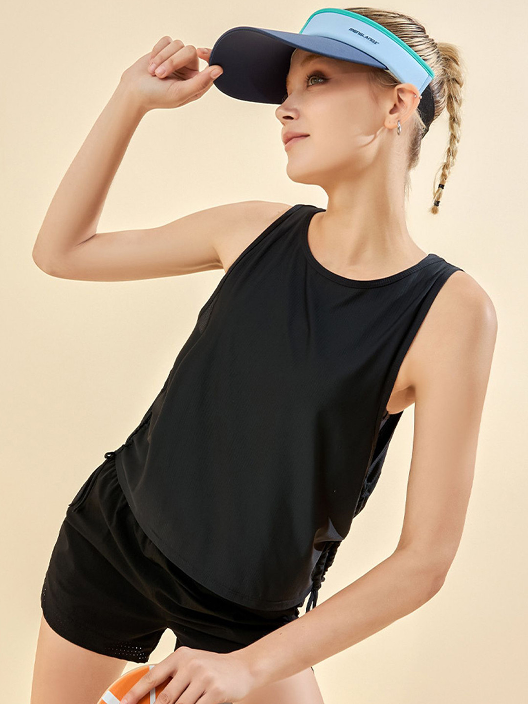 

LULU & SKY Top, Black