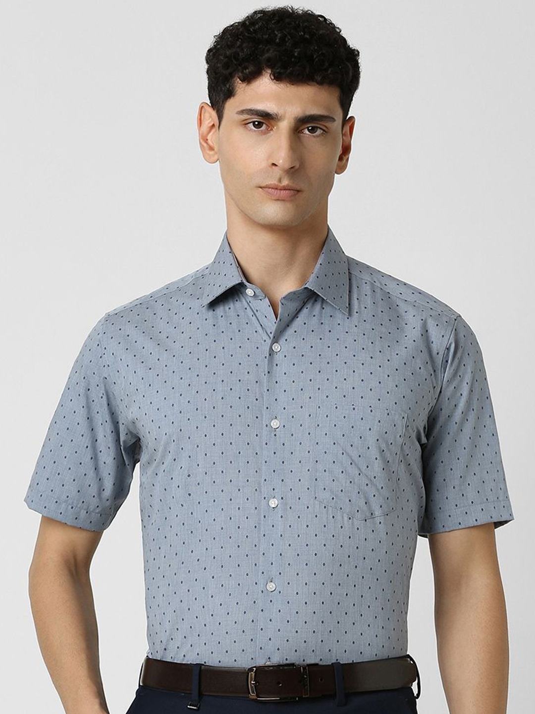

Van Heusen Men Spread Collar Micro Ditsy Printed Cotton Formal Shirt, Blue