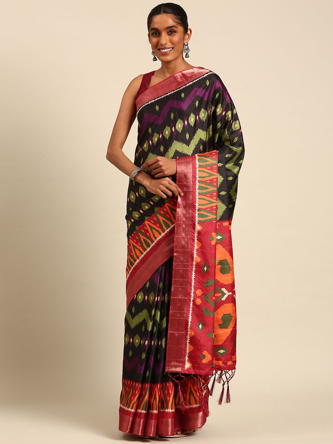 

Fashion Petals Ethnic Motifs Zari Woven Saree, Black
