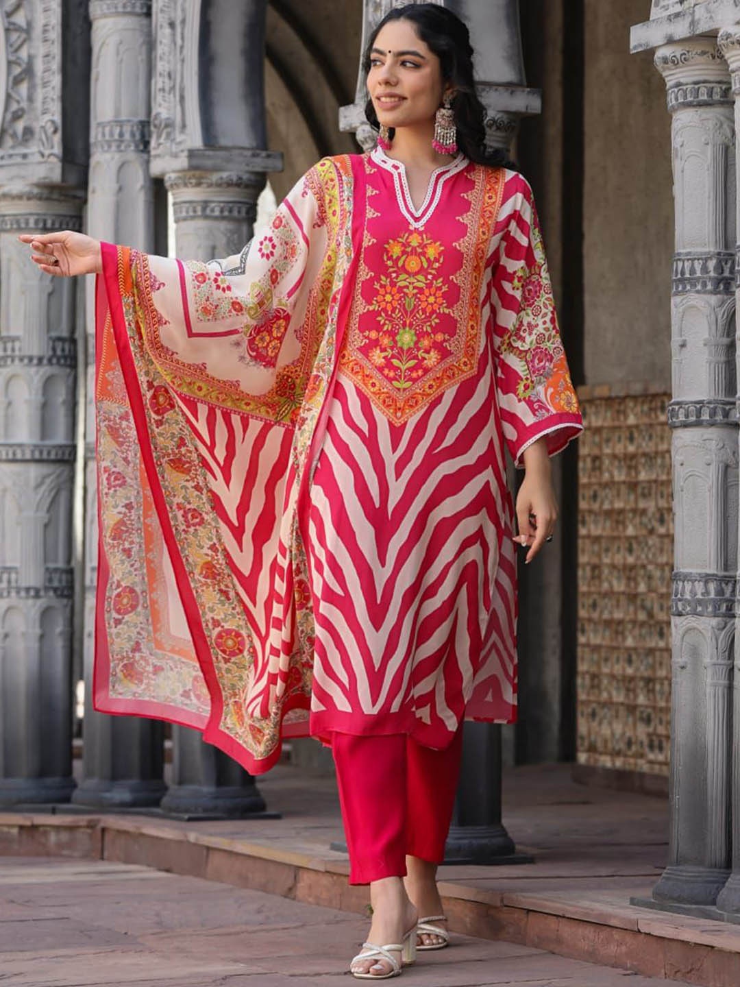 

KAJREE Abstract Printed Straight Pure Silk Kurta With Trousers & Dupatta, Pink