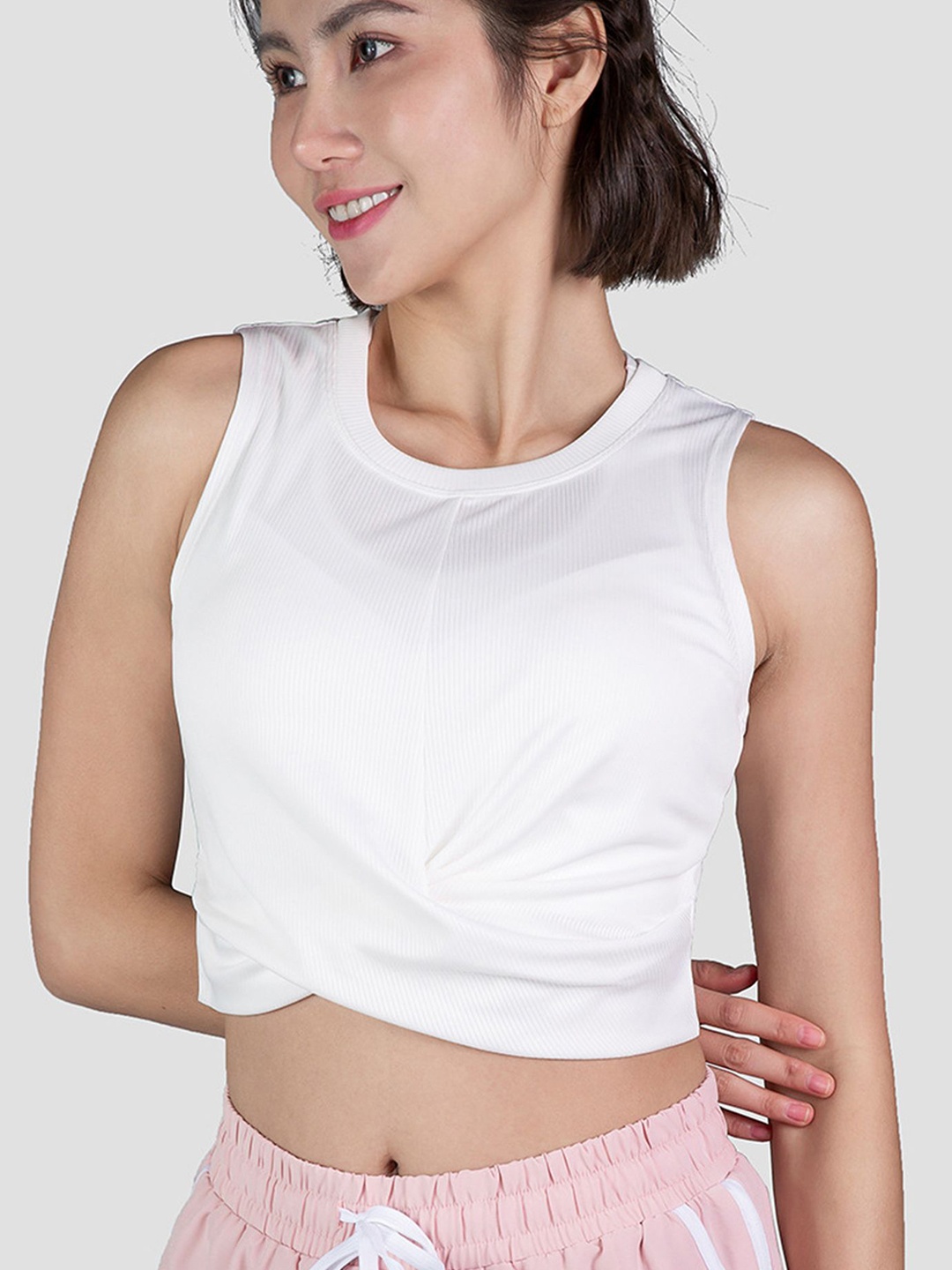 

LULU & SKY Crop Top, White