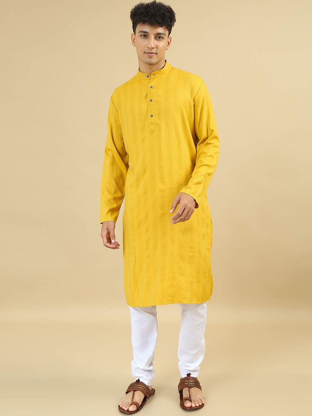 

TATTVA Geometric Woven Design Mandarin Collar Regular Kurta with Pyjamas, Yellow