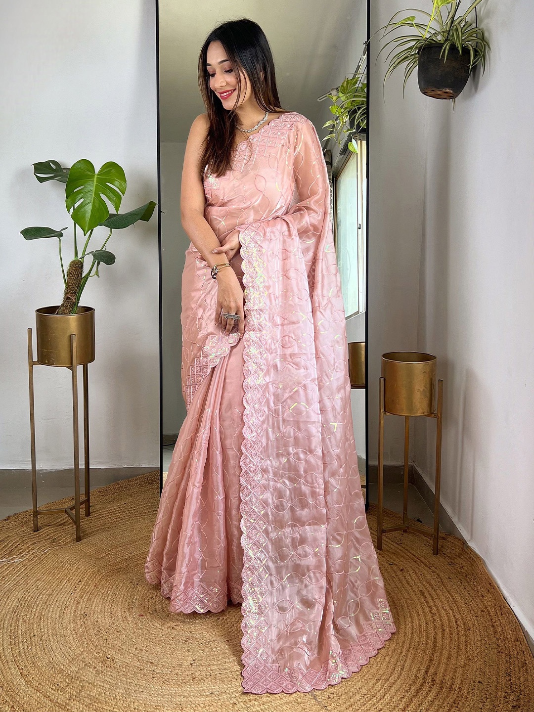

Anouk Embroidered Sequinned Tissue Saree, Peach