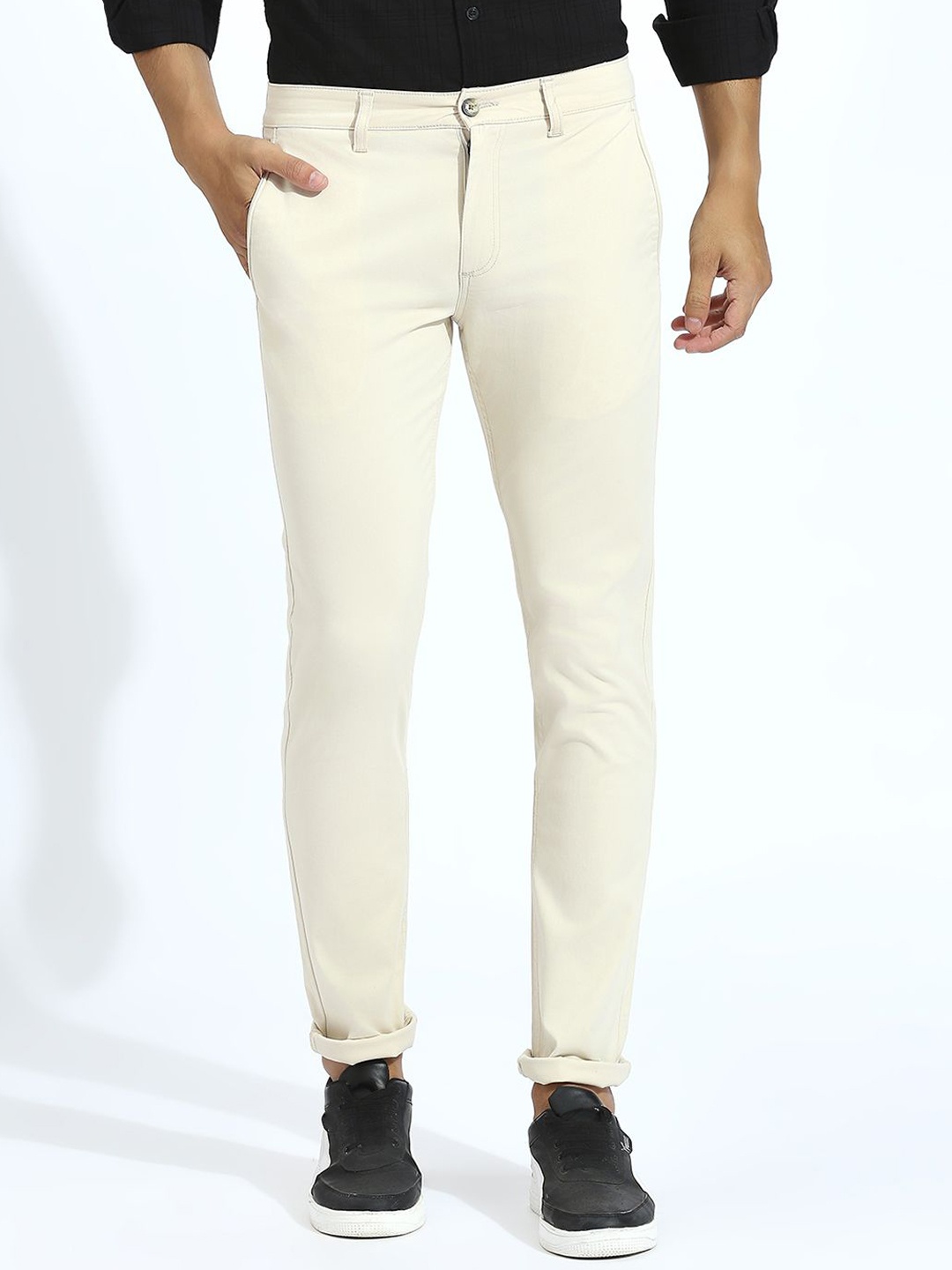 

Klub Fox Men Mid-Rise Slim Fit Trousers, Cream
