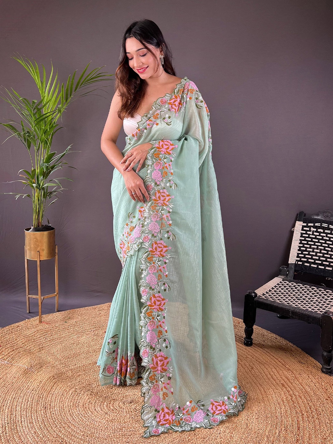 

Anouk Embroidered Tissue Saree, Green