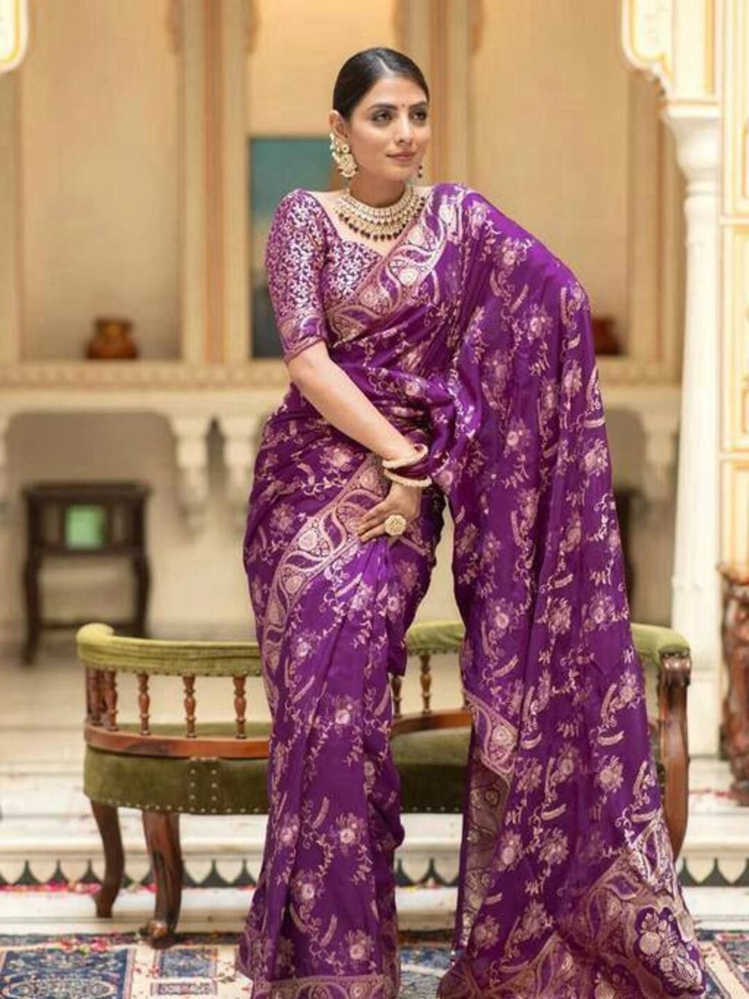 

SANJANA SILK Floral Zari Chanderi Saree, Violet