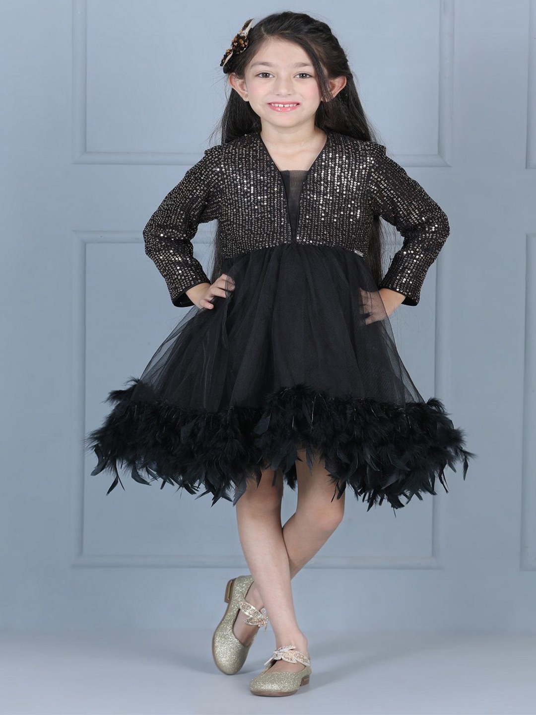 

THE LITTLE CELEBS Girls Embellished Net Fit and Flare Dress, Black