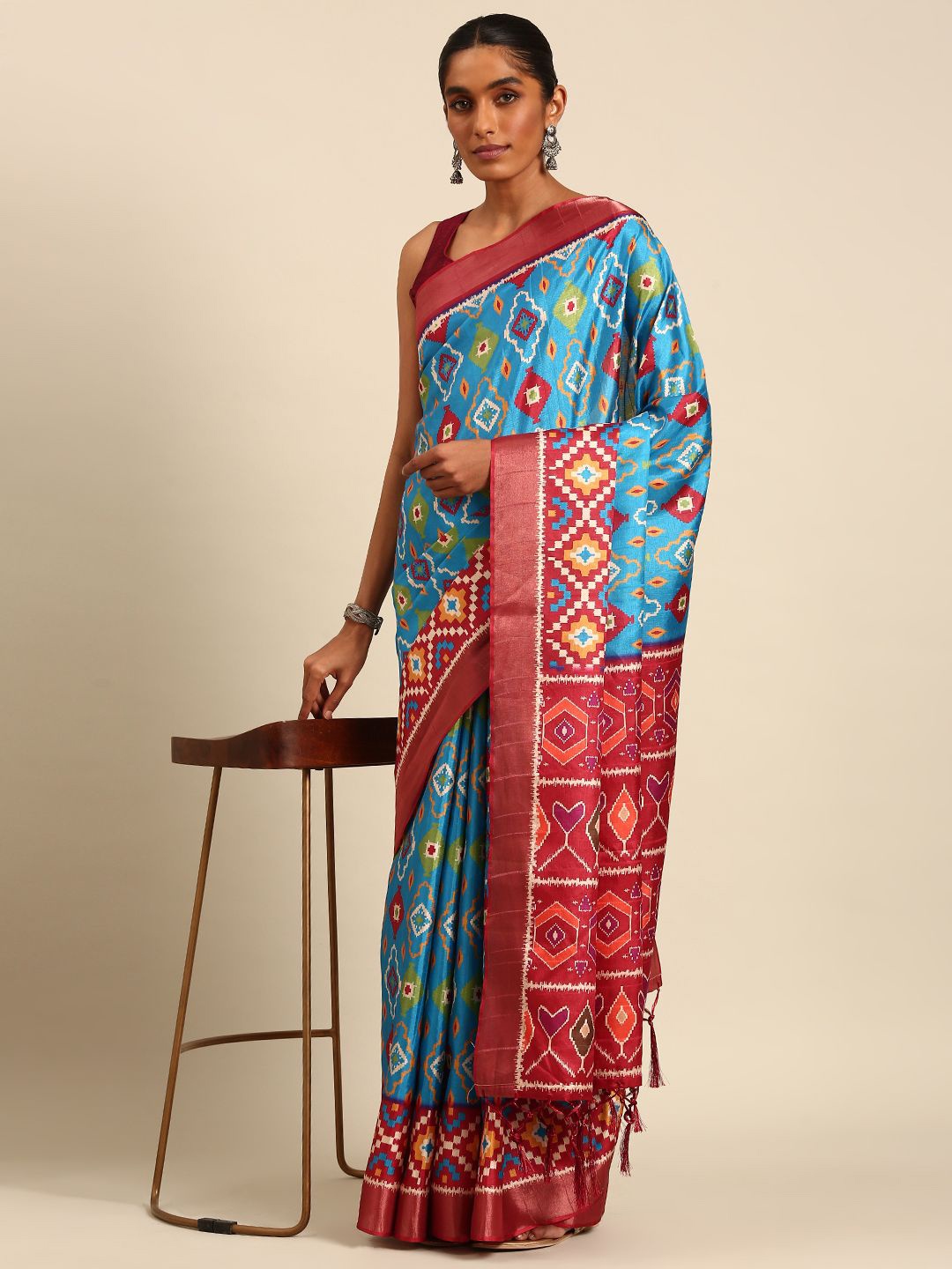 

Fashion Petals Cotton Blend Geometric Zari Festive Saree, Blue