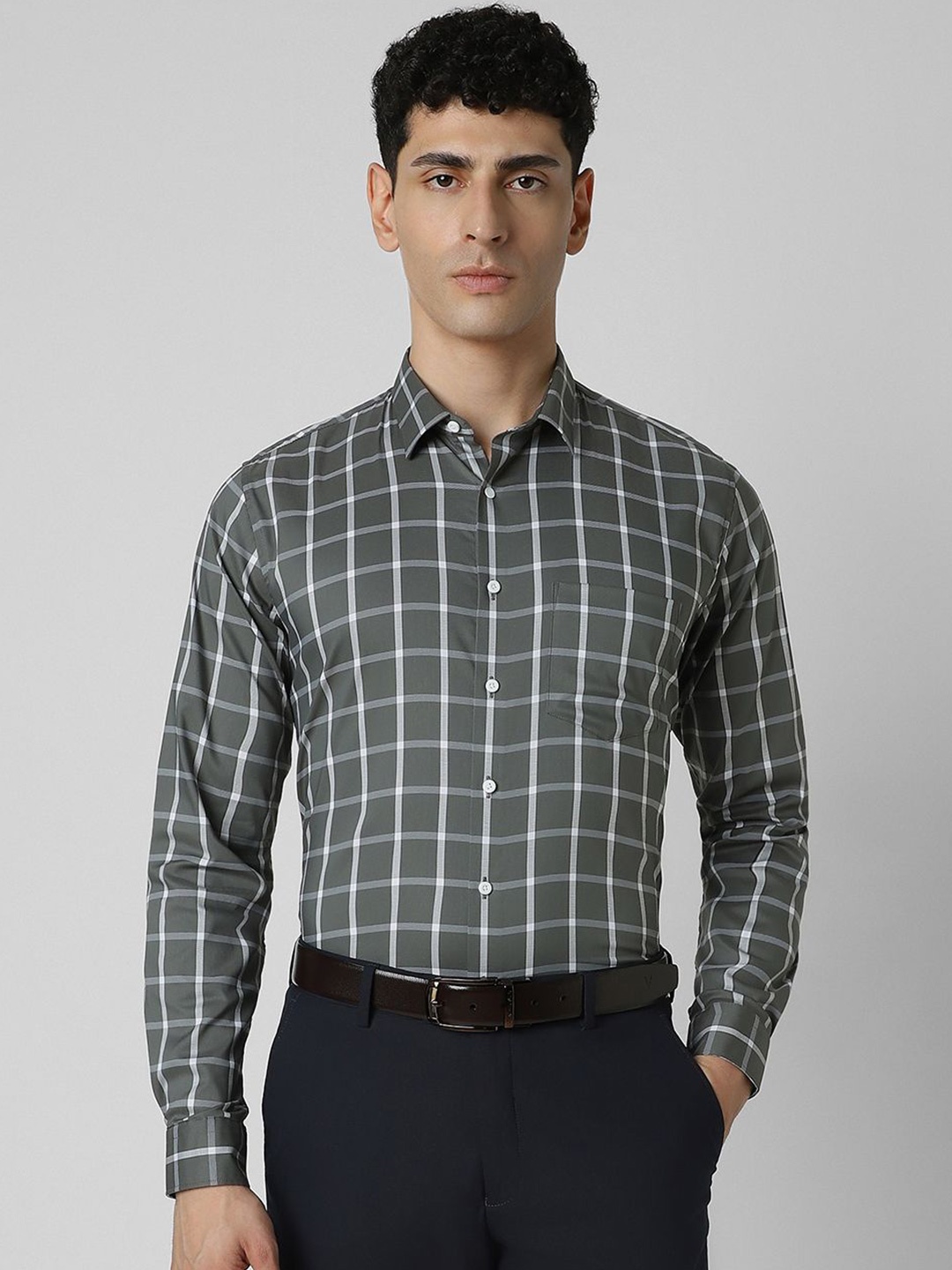 

Van Heusen Men Spread Collar Checked Cotton Slim Fit Formal Shirt, Grey