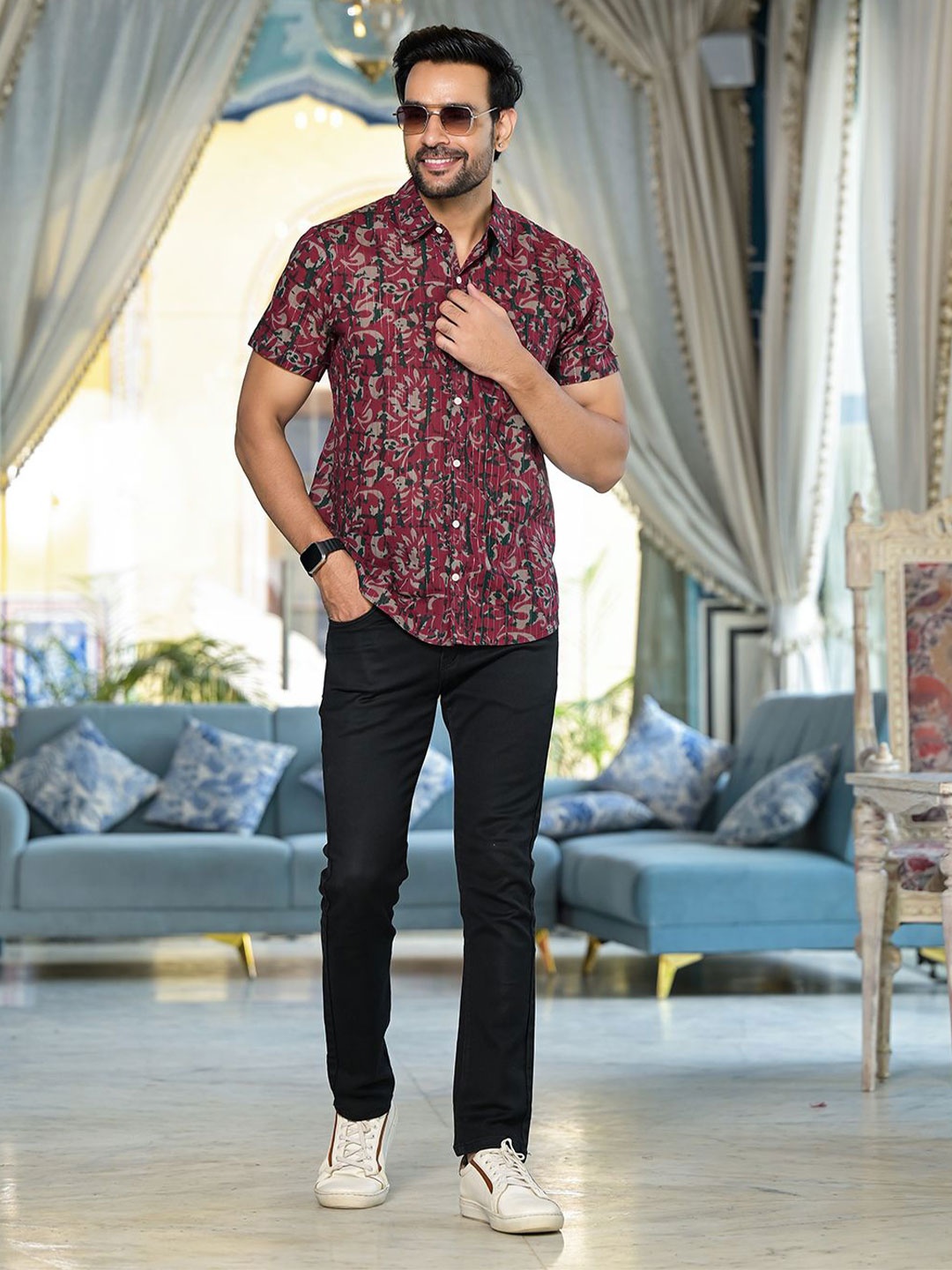 

AKS Men Spread Collar Floral Printed Cotton Casual Shirt, Maroon