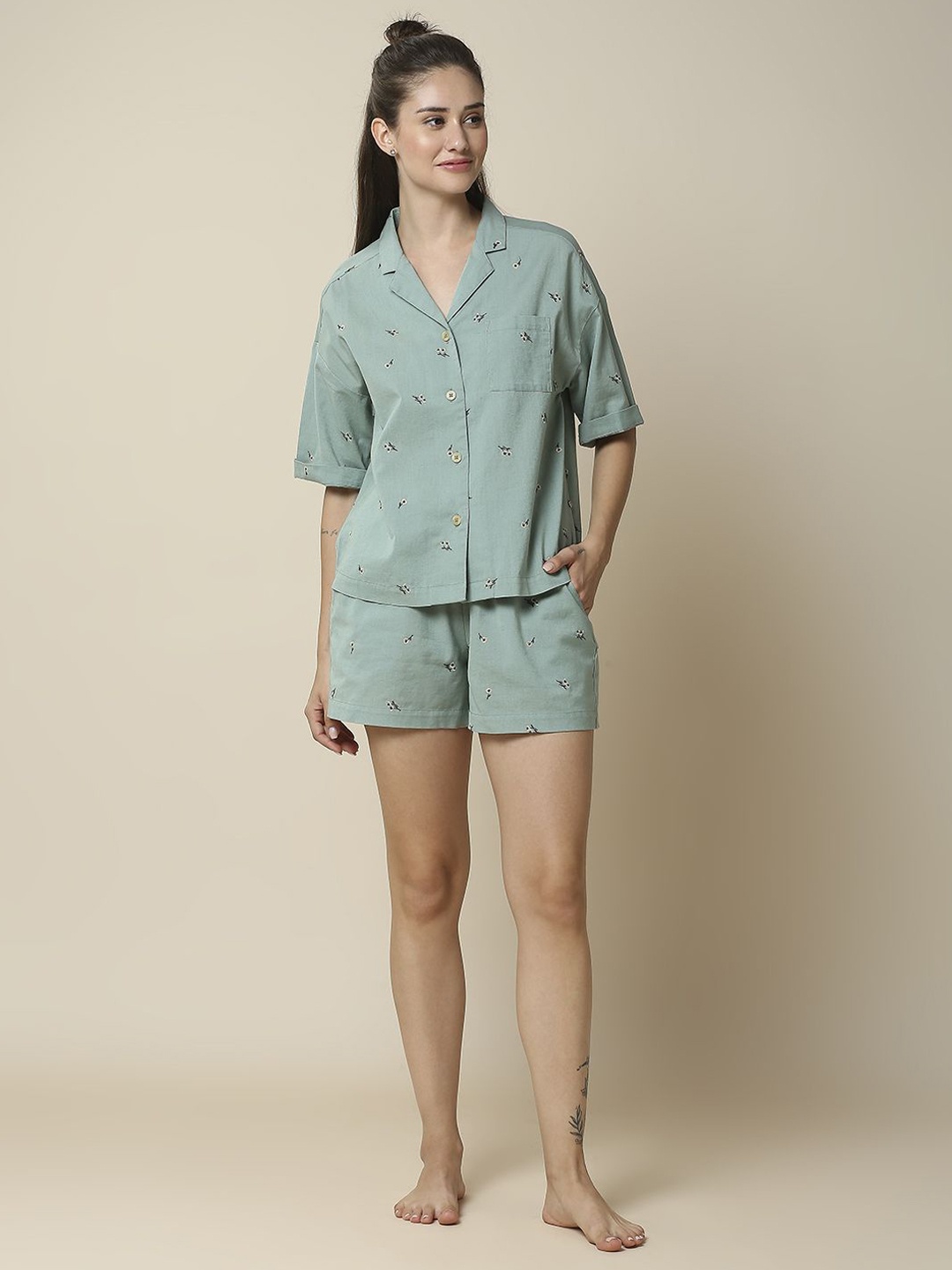 

Chemistry Women Printed Shirt and Shorts Night suit, Green