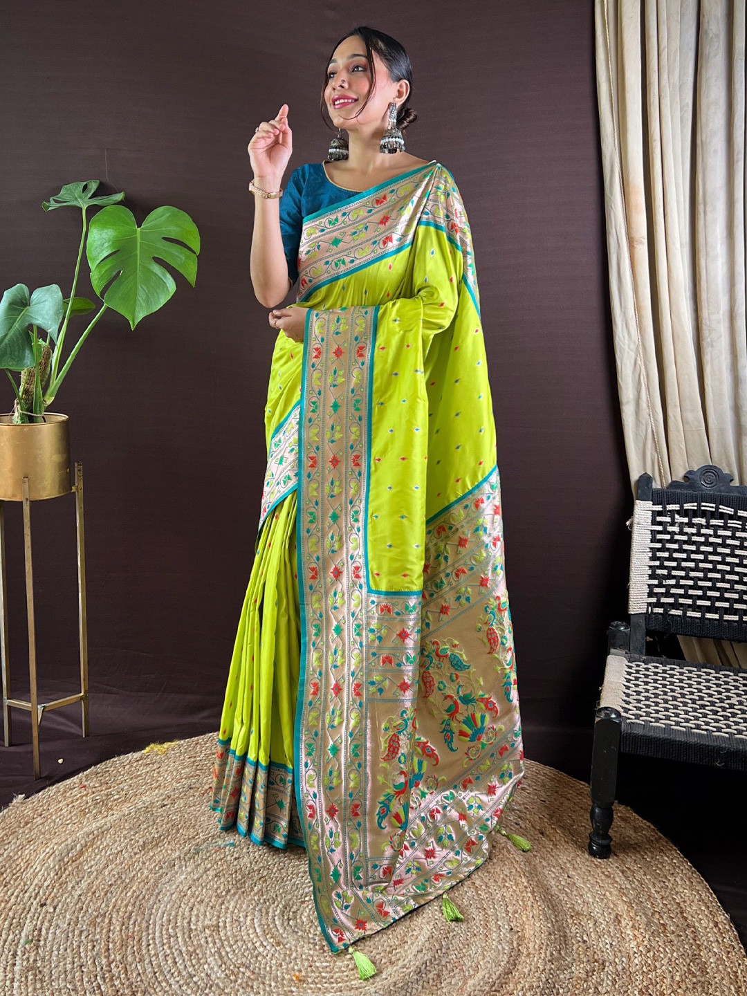 

LeeliPeeri Designer Ethnic Motif Zari Woven Paithani Saree, Lime green