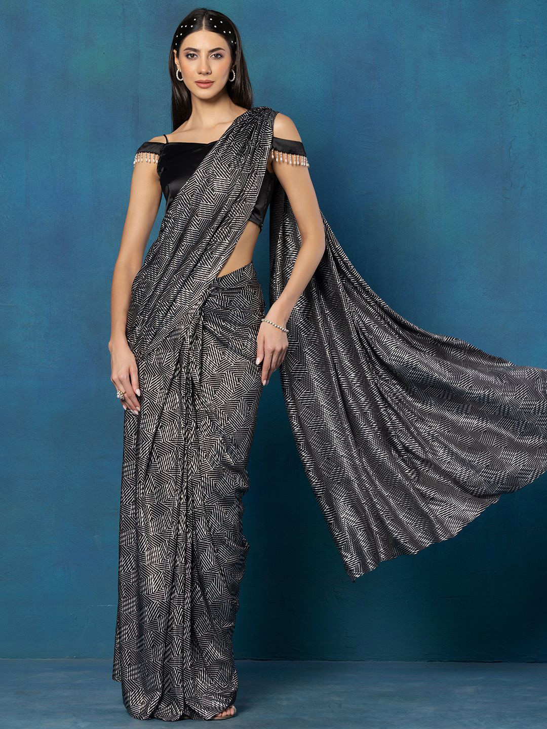 

Rang by Indya Beads and Stones Embellished Ready to Wear Saree with Blouse, Black