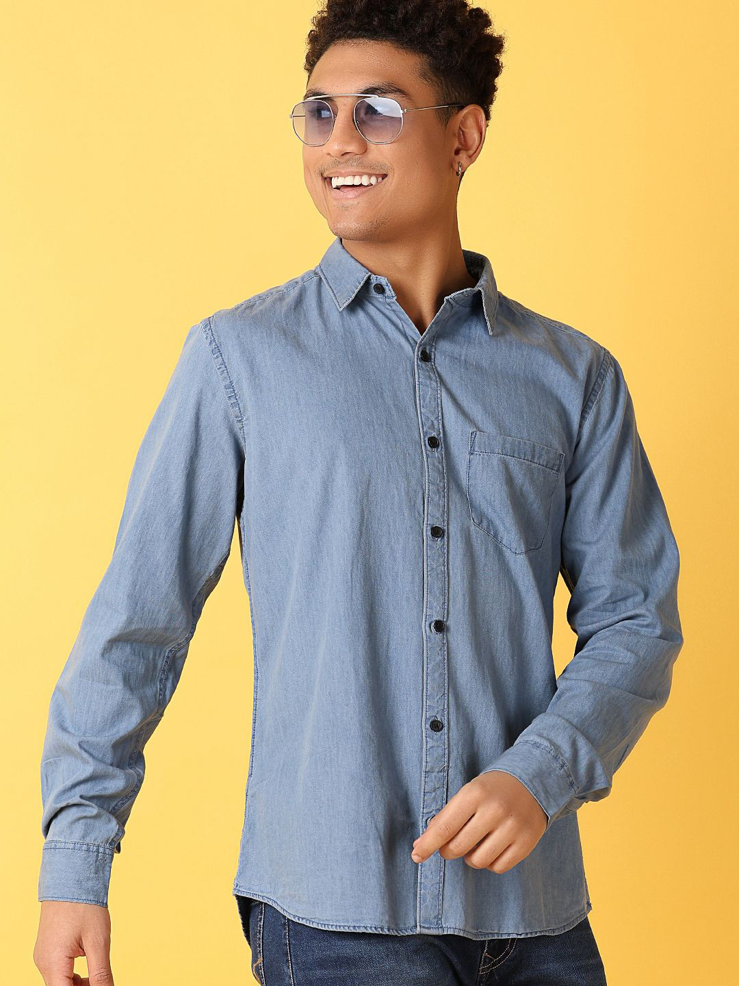 

V-Mart Men Classic Spread Collar Solid Denim Slim Fit Casual Shirt, Blue