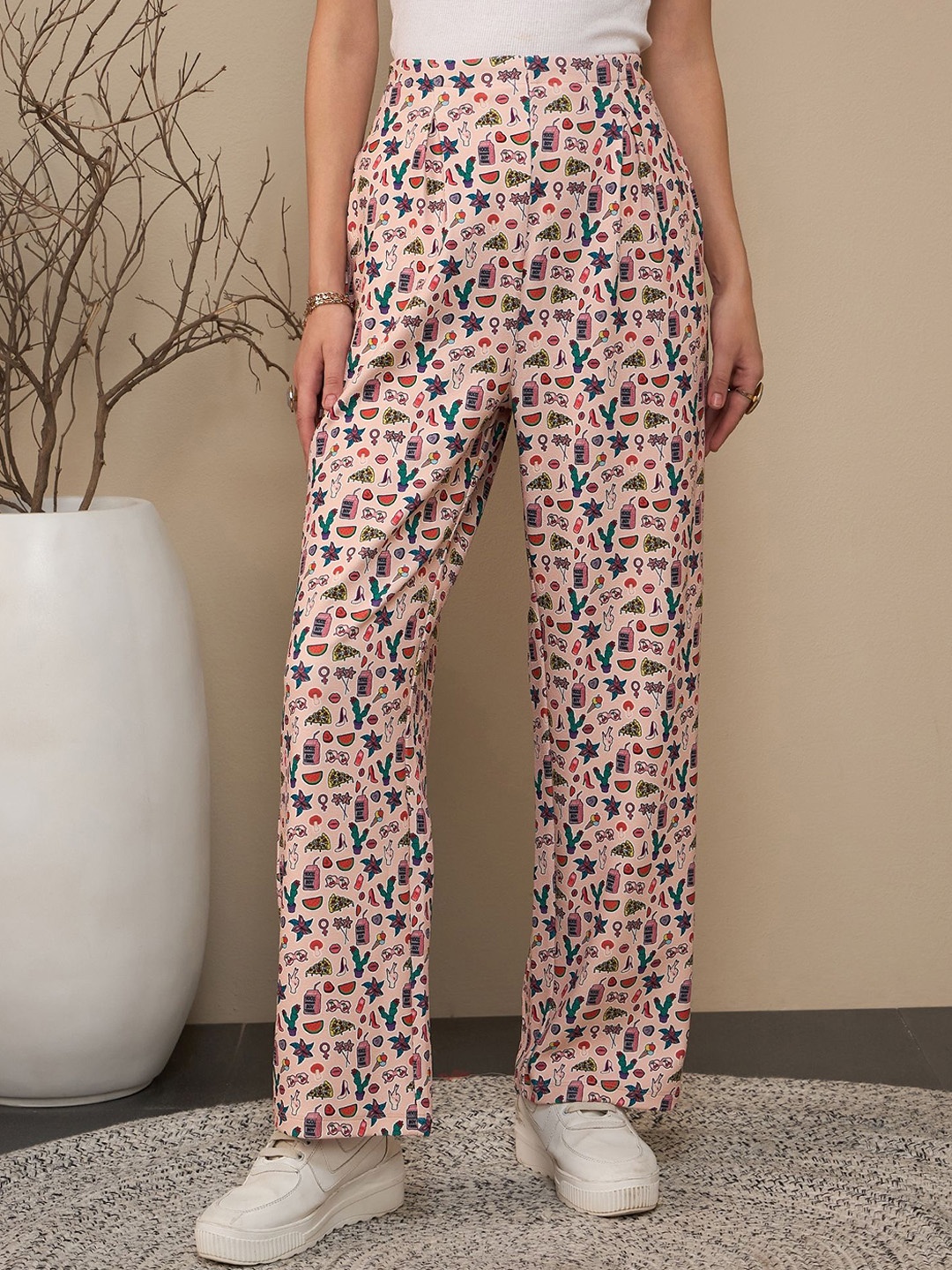 

KASSUALLY Women Printed Relaxed Easy Wash Pleated Trousers, Peach