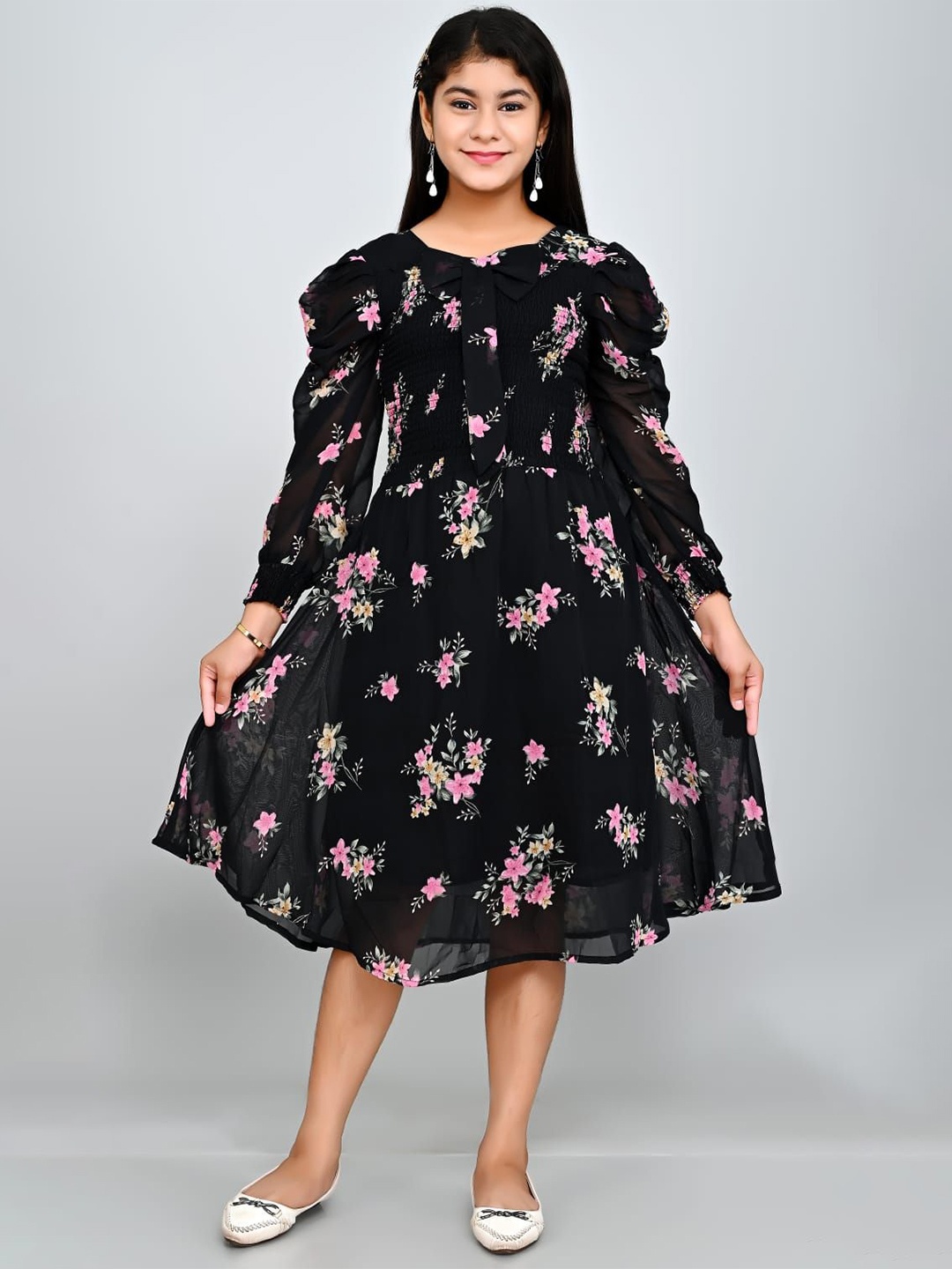 

FELLAMO Girls Puff Sleeve A-Line Floral Midi Dress, Black