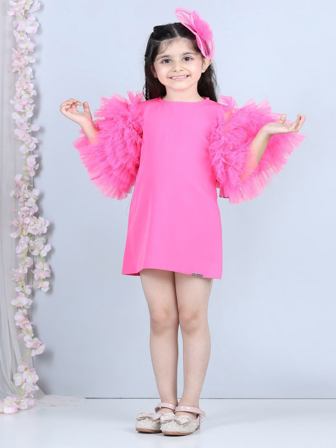 

THE LITTLE CELEBS Girls Round Neck Flared Sleeve Crepe A-Line Mini Dress, Pink